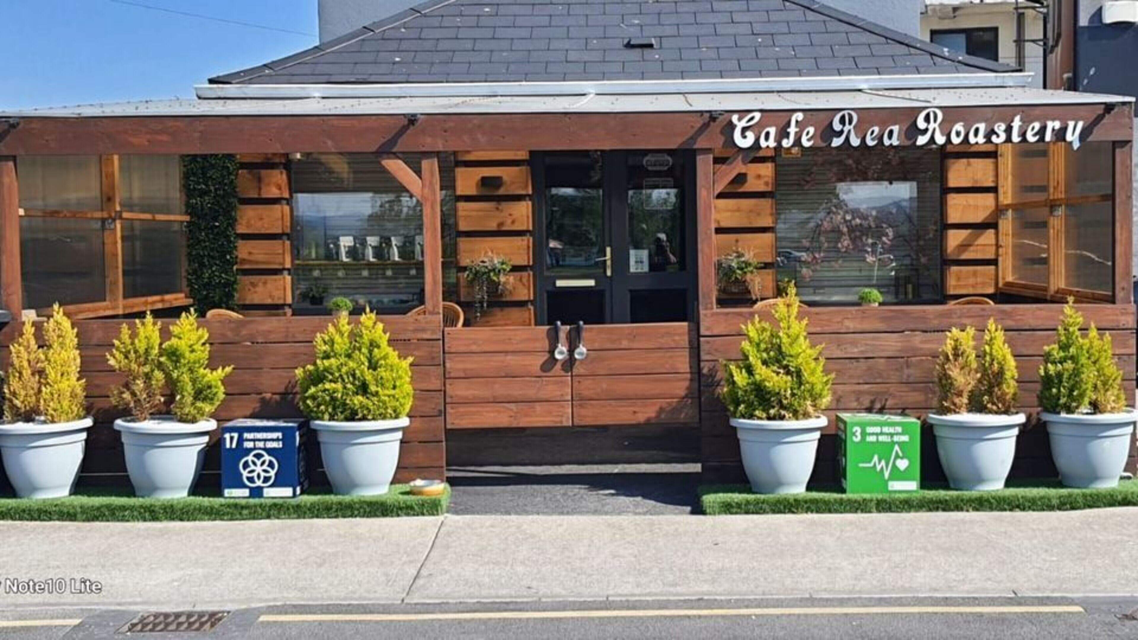 Galway café addresses closure ‘rumours’ despite being listed online for sale