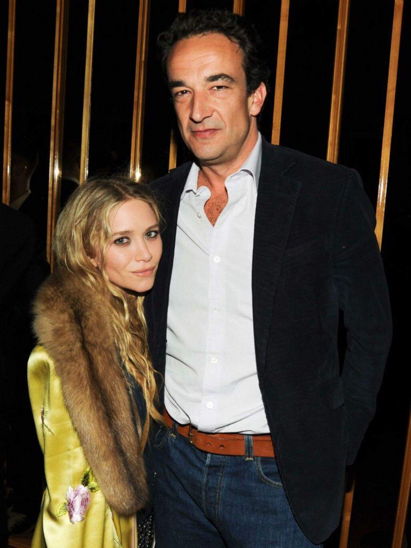 olsen wedding cigarettes Mary-Kate Olsen and Olivier Sarkozy handed out 'bowls and bowls of  cigarettes' at secret wedding