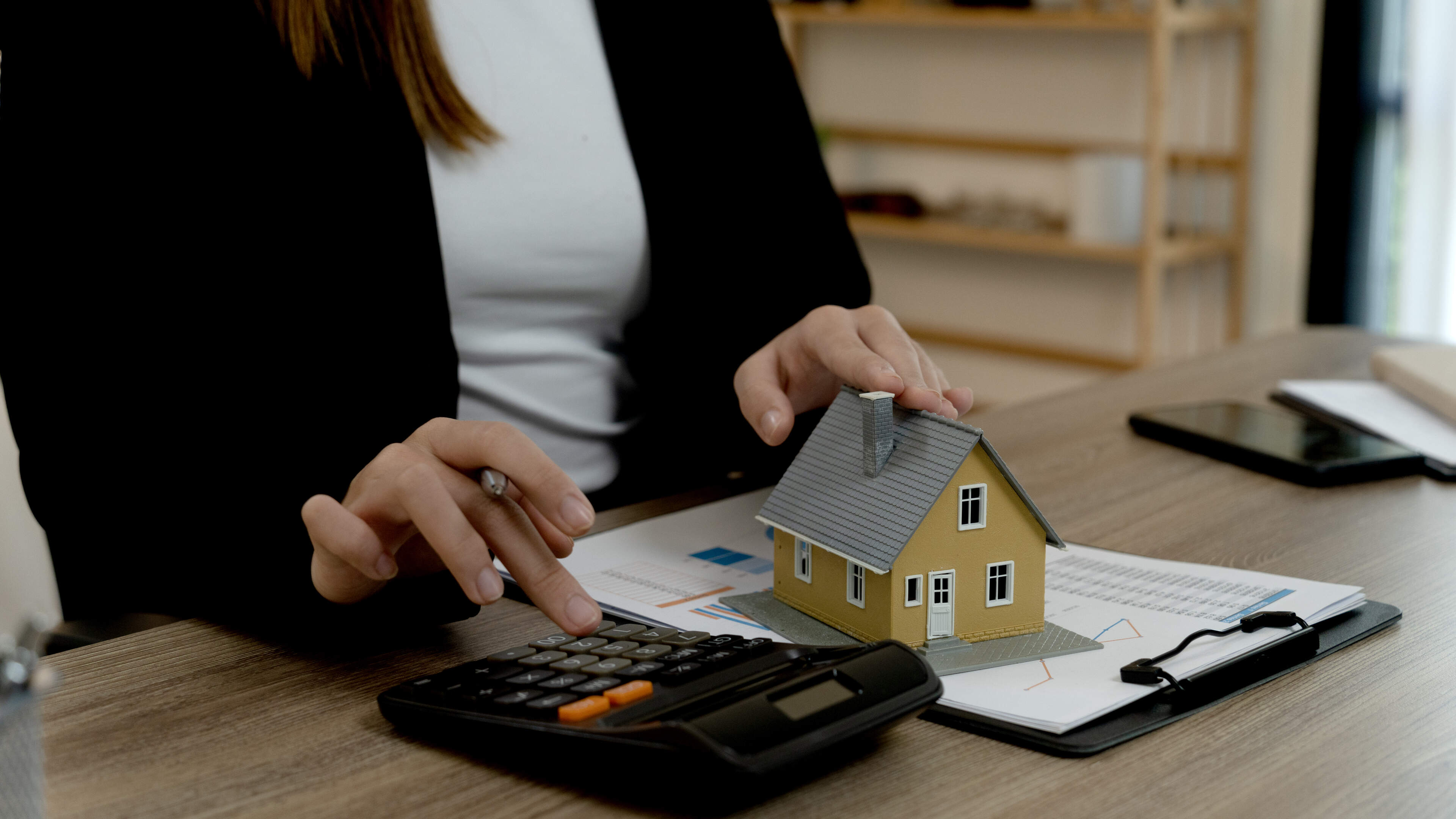 Could a first-time buyer with savings of €10k buy a home in Ireland?