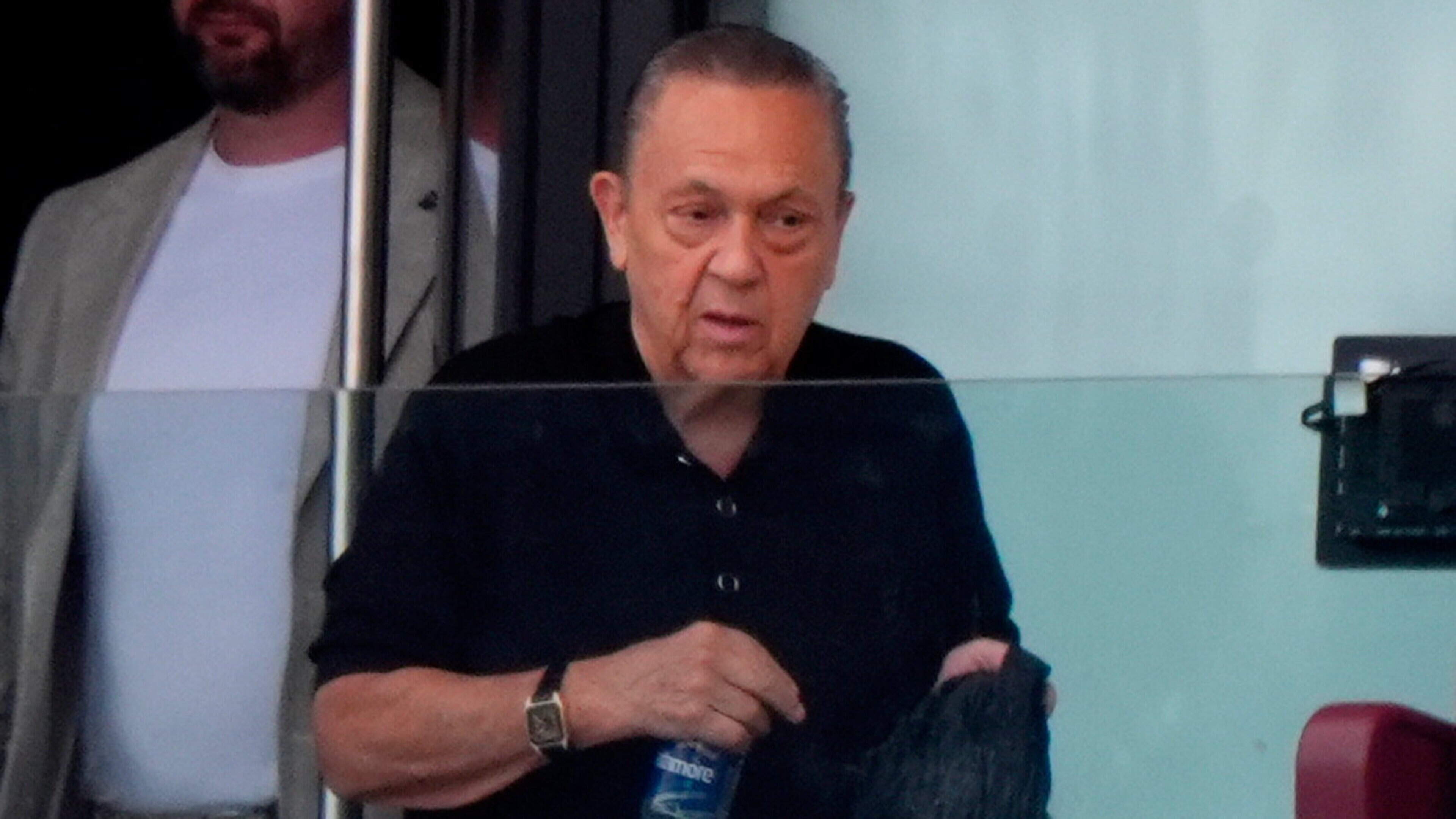 David Sullivan attends West Ham match in bold act of defiance