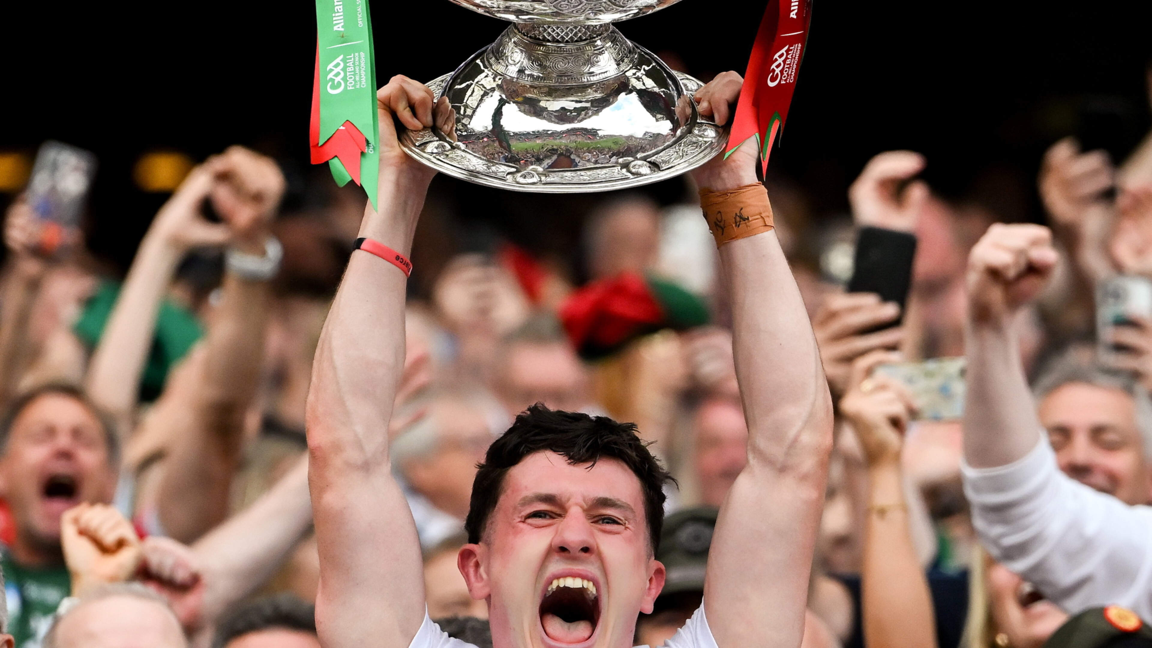 Daithí Ó Sé: Seans ná tiocfaidh deireadh leis an gceiliúradh go deo!