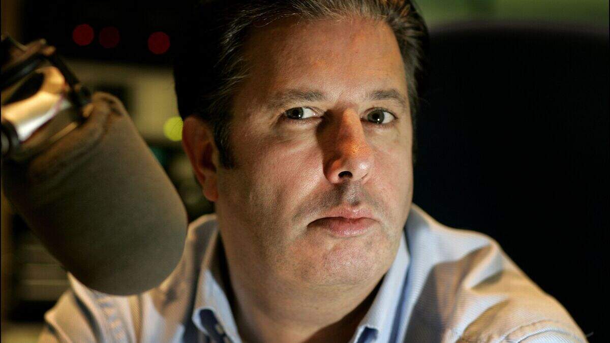 ‘I hope you're sitting down, Gerry Ryan has died’ – Colleagues reflect ...