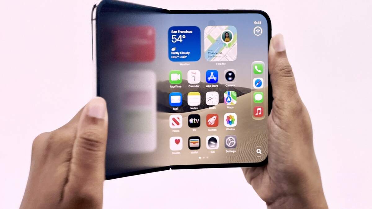 Apple unveils its first folding phone, the iPhone Duo, which  costs from €2,369 to €3,869