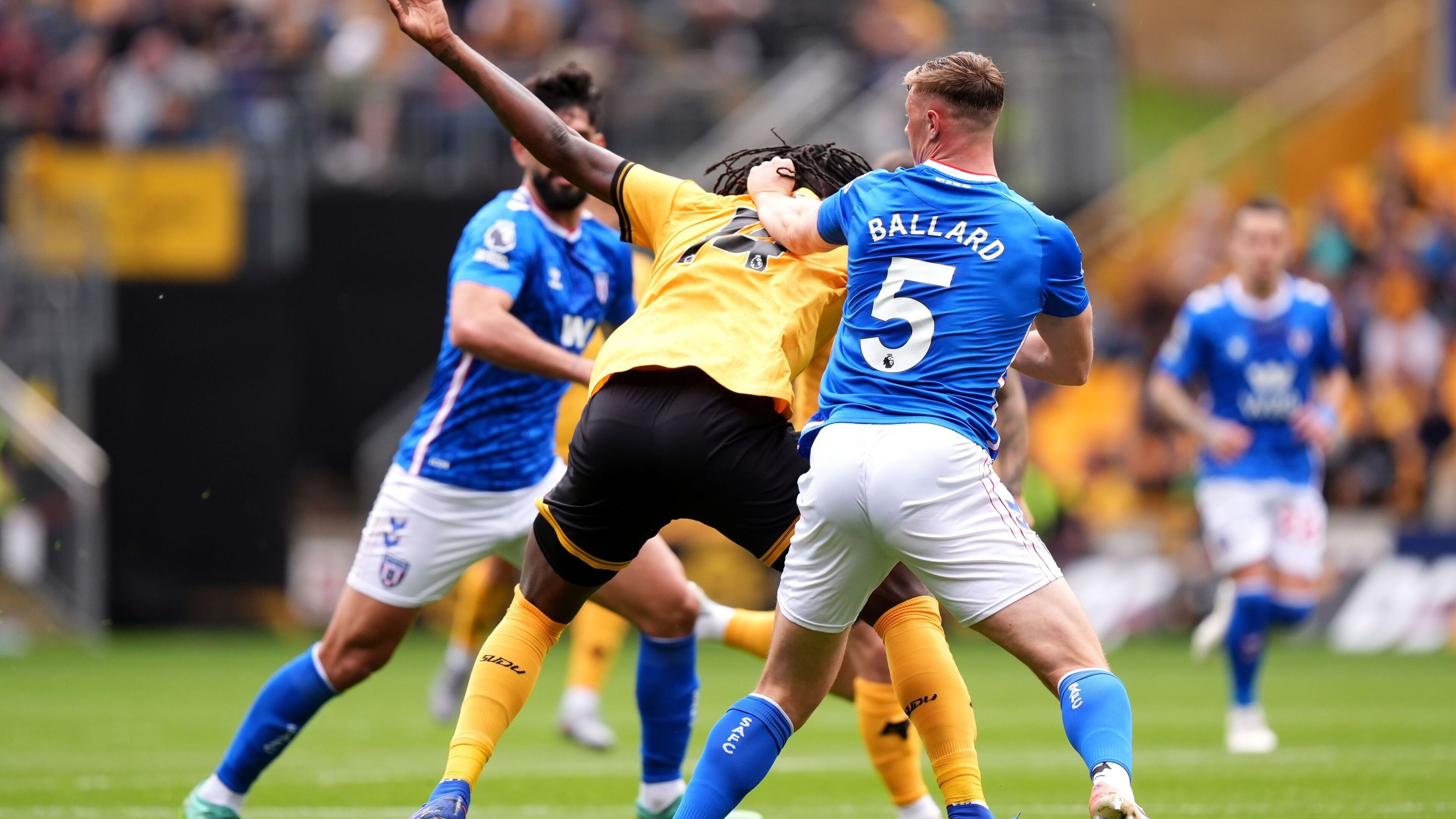 Sunderland manager Regis le Bris frustrated over ‘unclear’ law that has ended Northern Ireland defender’s season