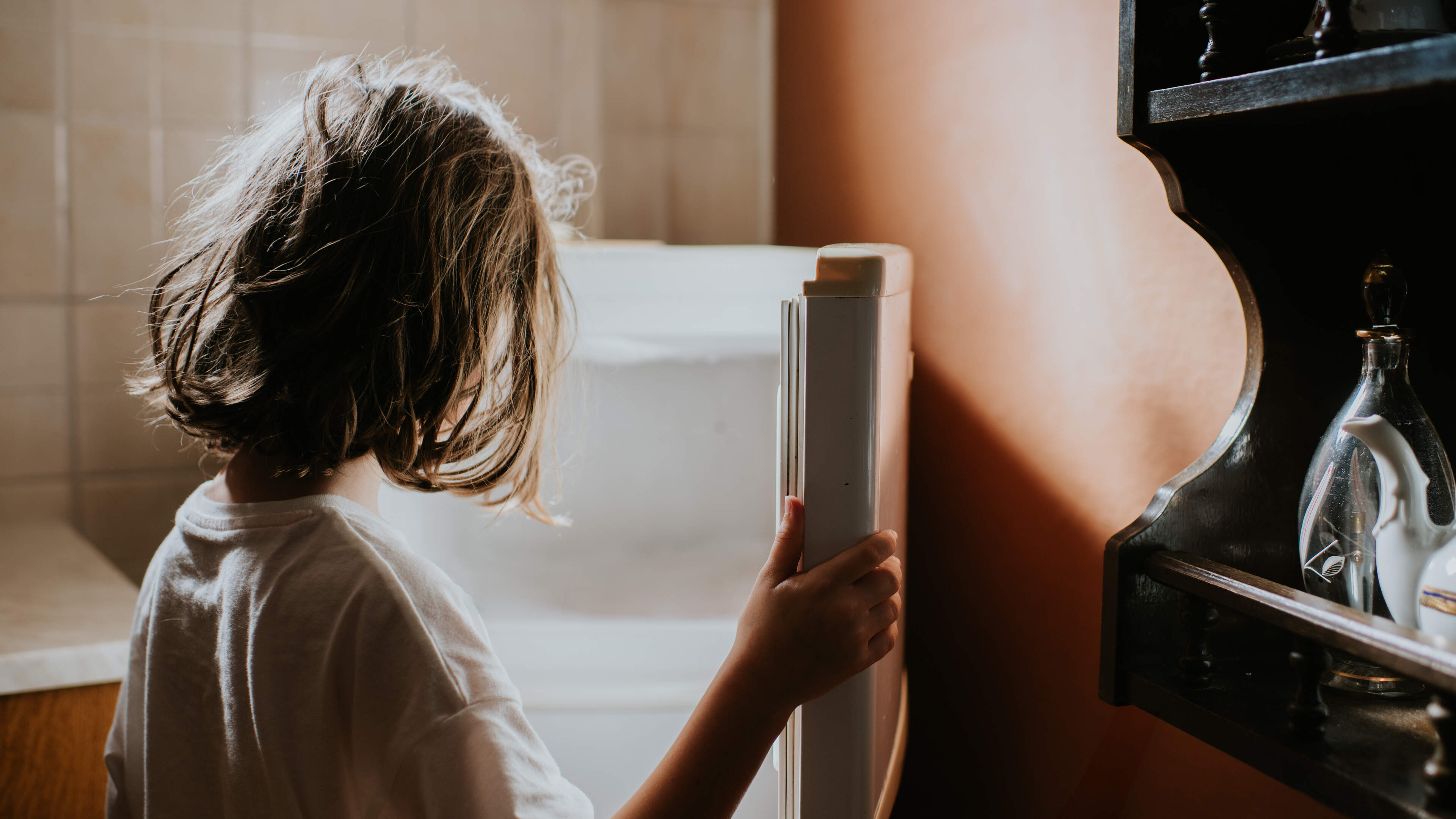 Parents skipping meals and cutting heating as 36pc report energy bill arrears in Barnardos survey