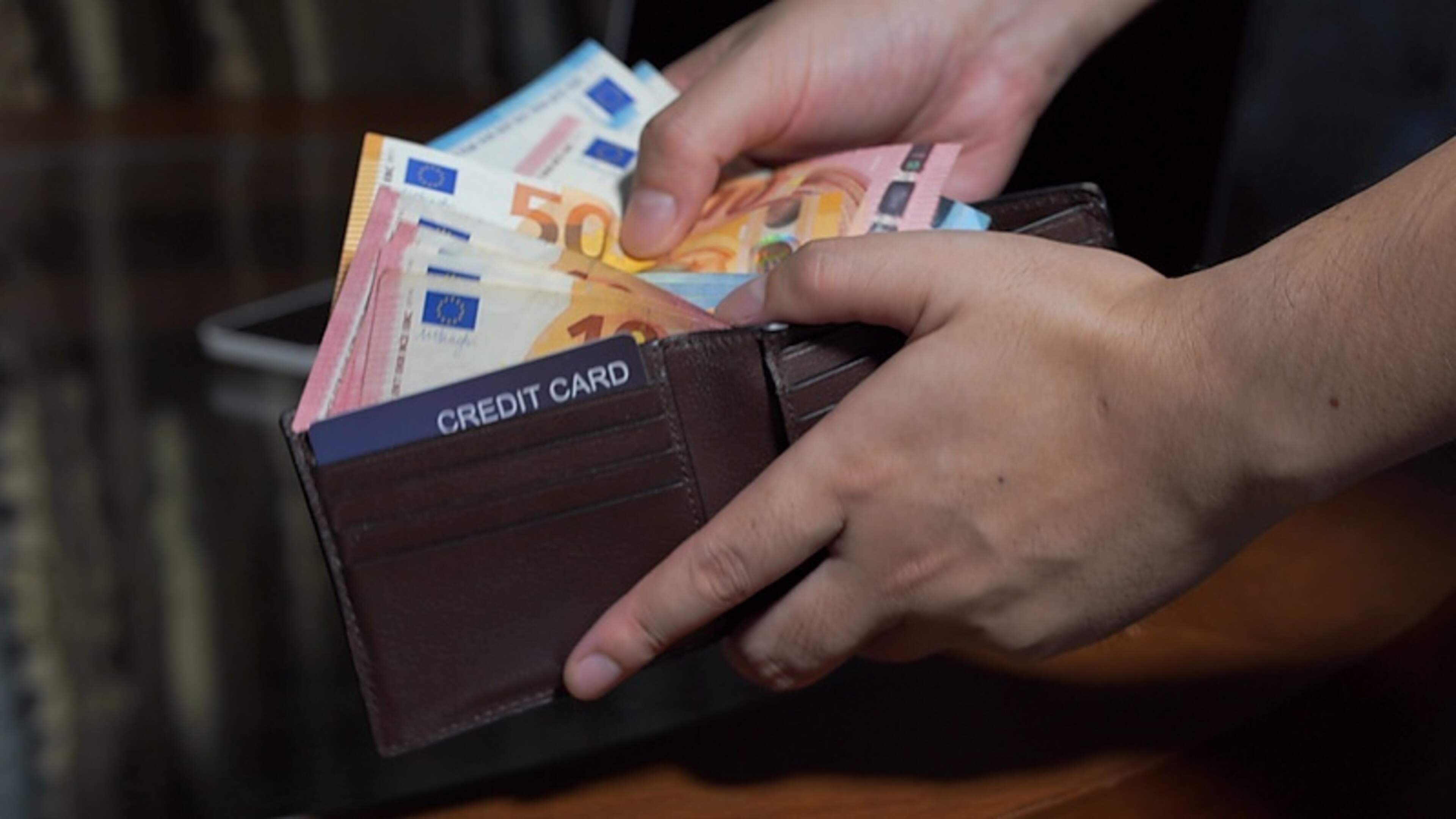National Driver Licence Service centres in Cork criticised for not accepting cash