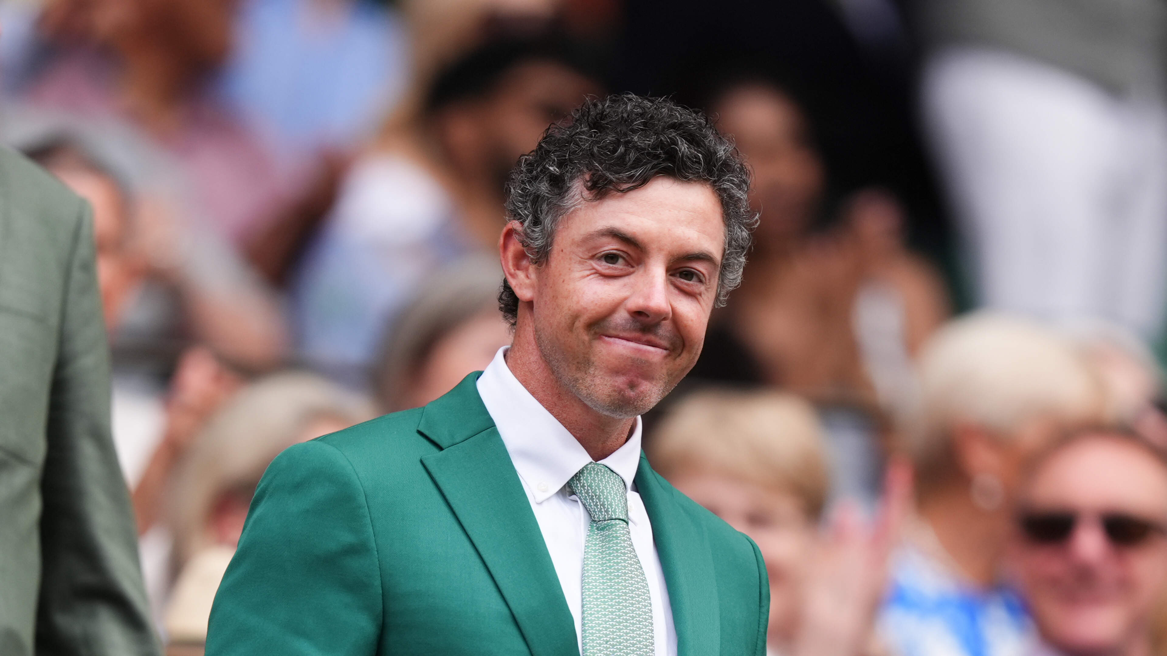 Serena Williams an injury doubt for doubles with Venus while Rory McIlroy makes Wimbledon appearance in Masters jacket