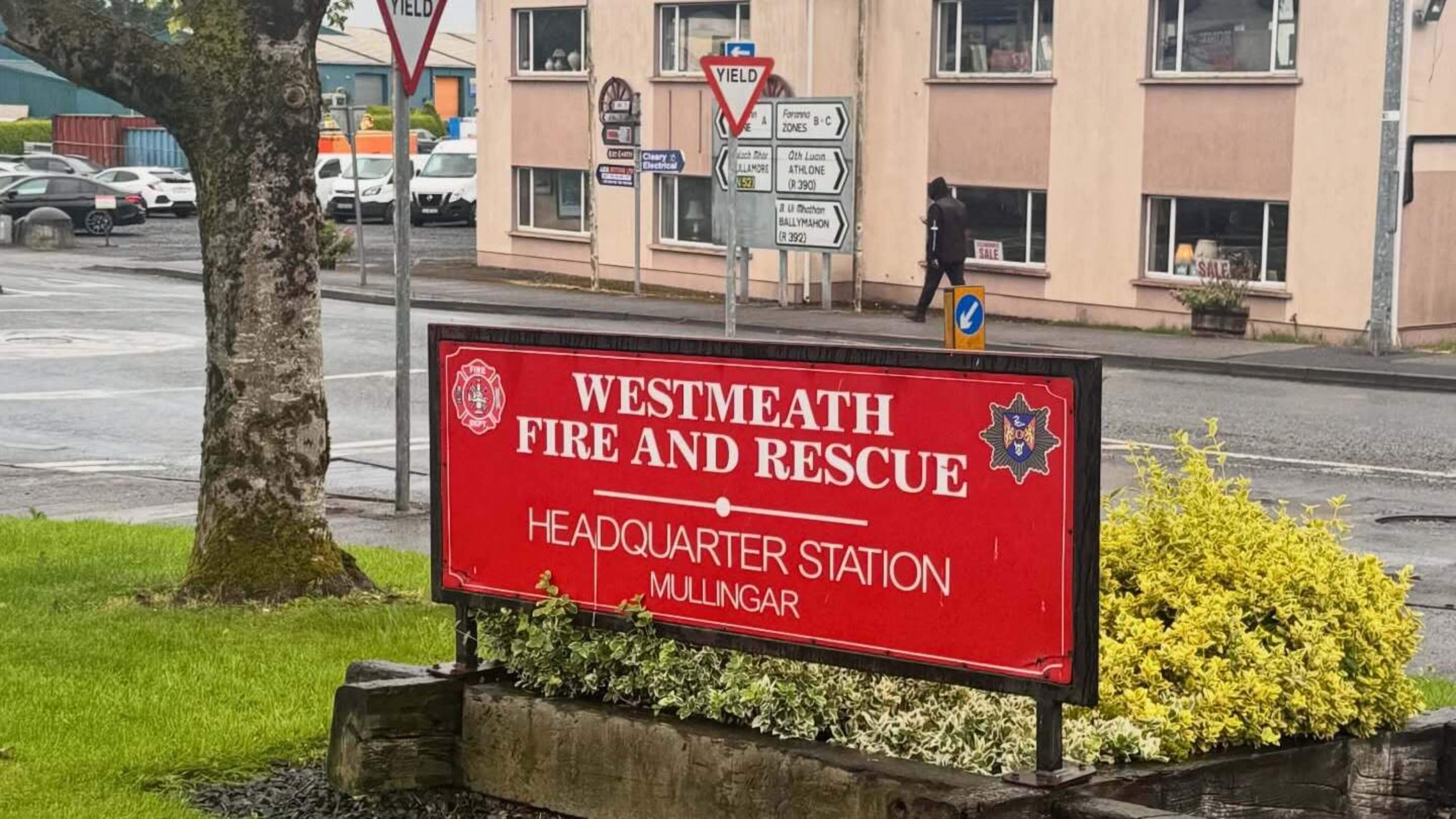 Fire crews on standby to keep lid on Westmeath bog fire as gardaí re-open section of M6 motorway