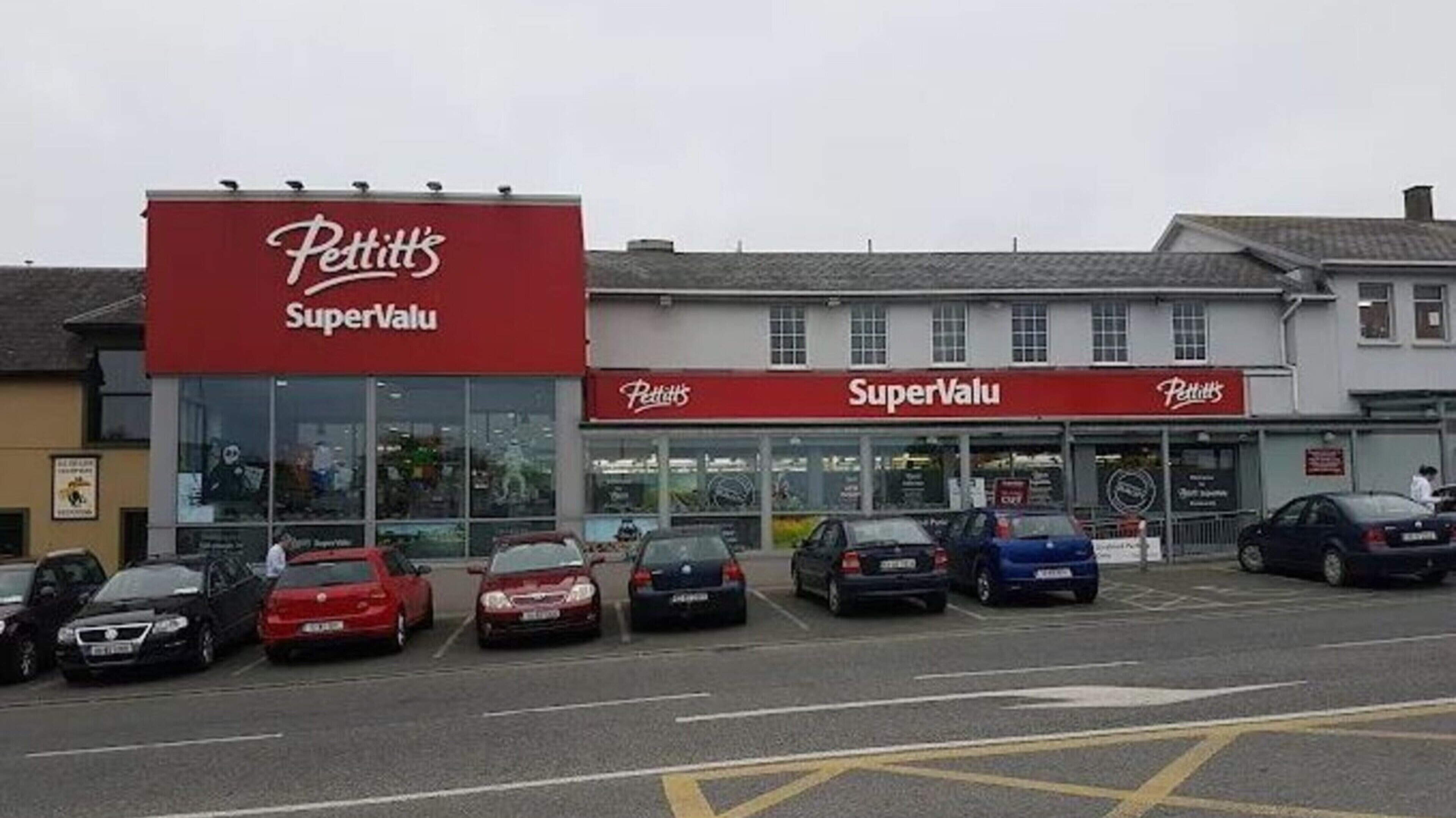 Major milestone for busy Wexford supermarket as it unveils new bakery and food counters amid €4 million revamp
