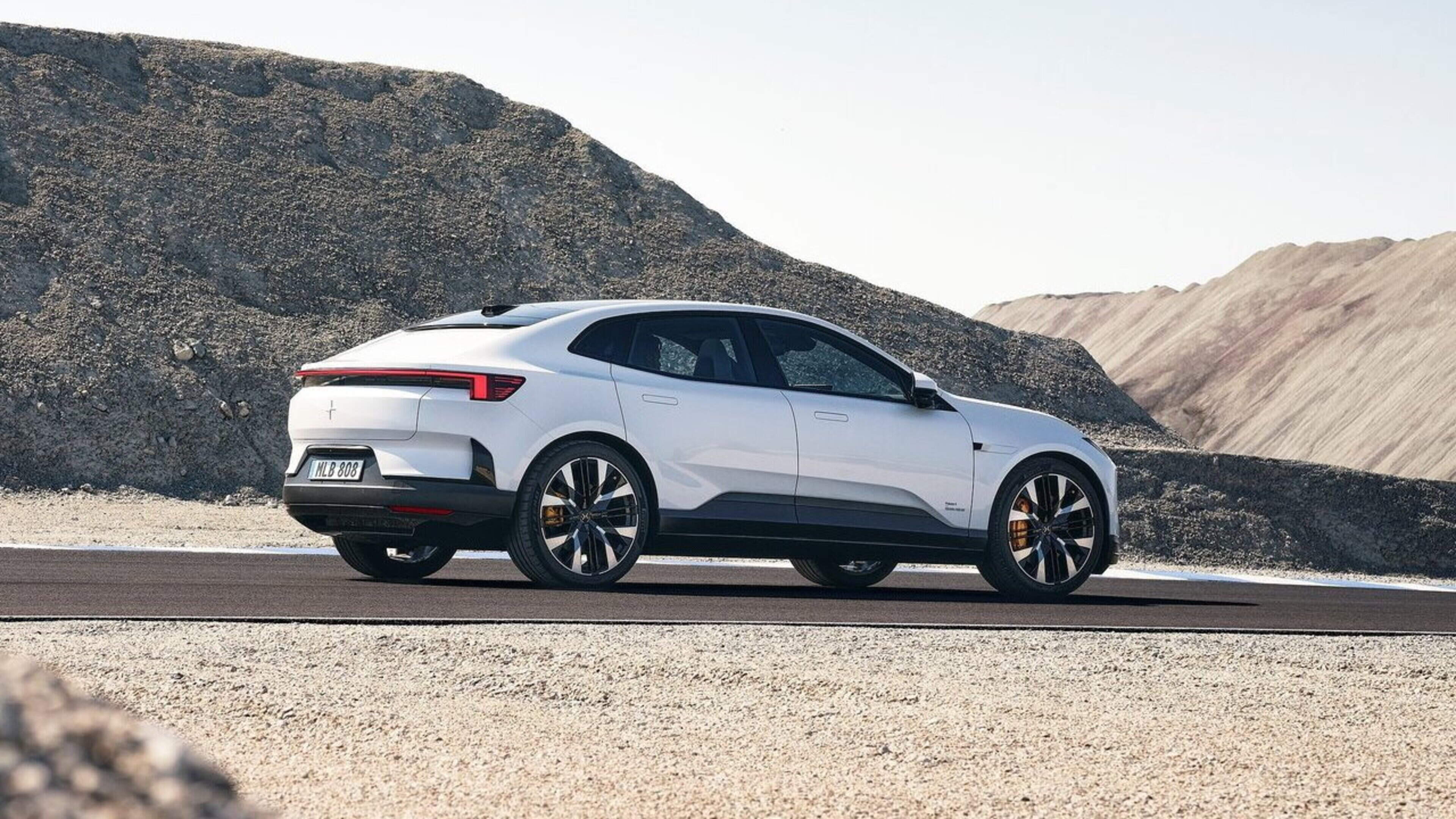Polestar 4 line-up to get family-friendly SUV variant