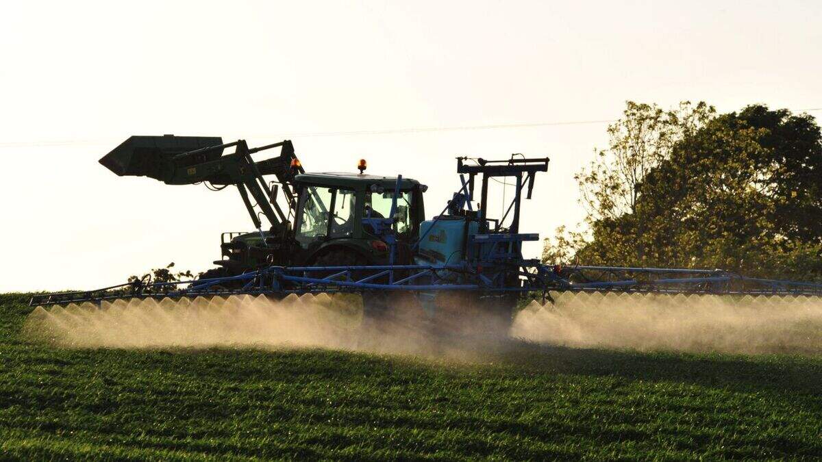 Roundup ban looms again and could cost farmers €30m | Irish Independent