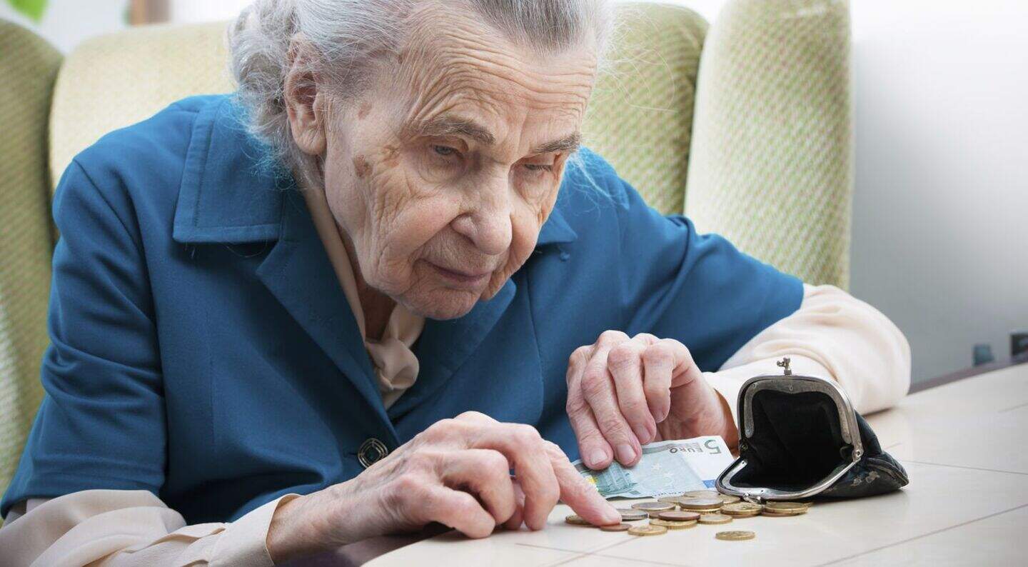 In%20the%20new%20pension%20you%20have%20the%20opportunity%20to%20pay%2010pc%20of%20your%20basic%20pay%20and%20the%20company%20will%20matc