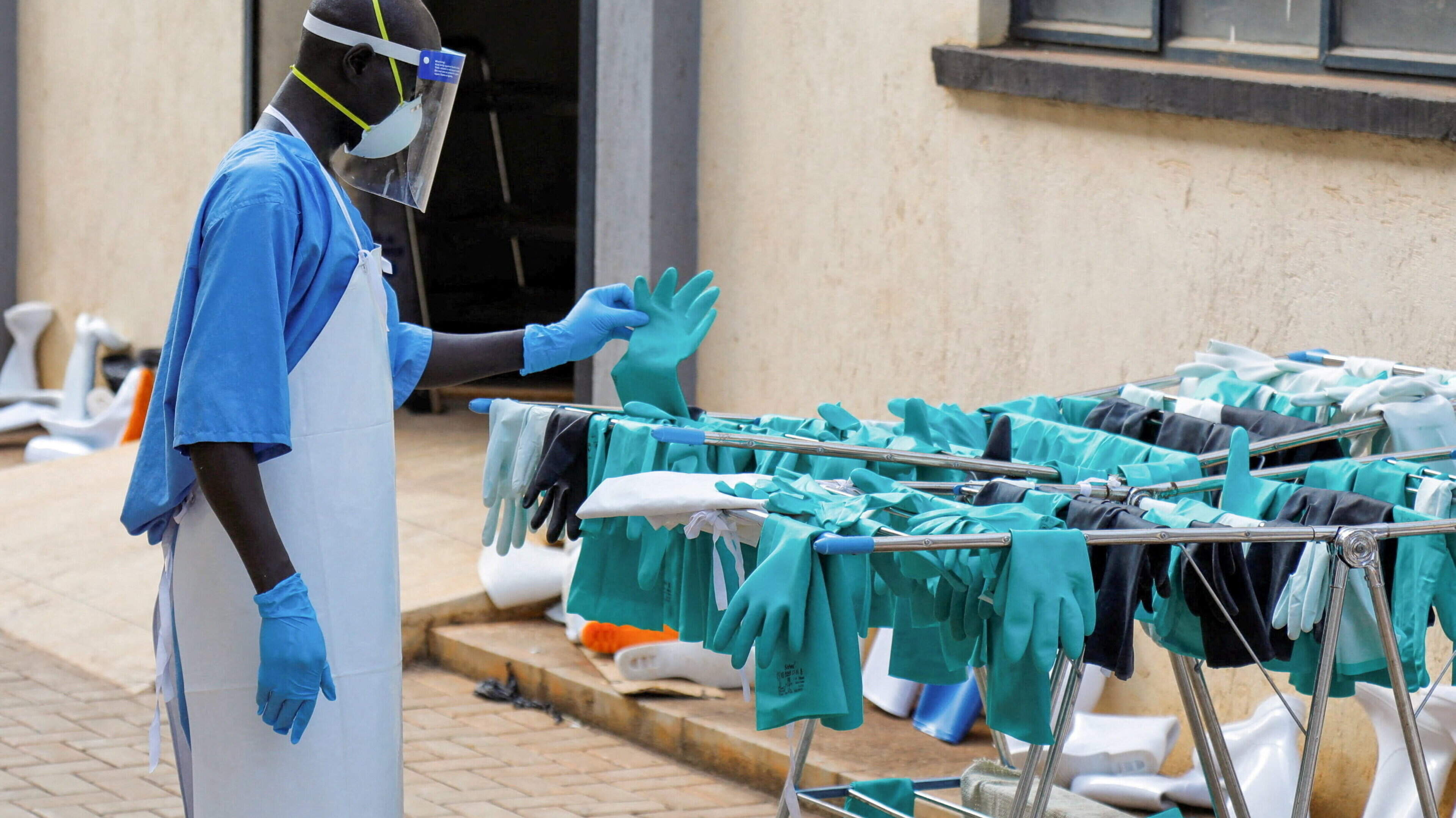 Confirmed Ebola cases pass 540 in Congo after US warning that outbreak could be biggest ever