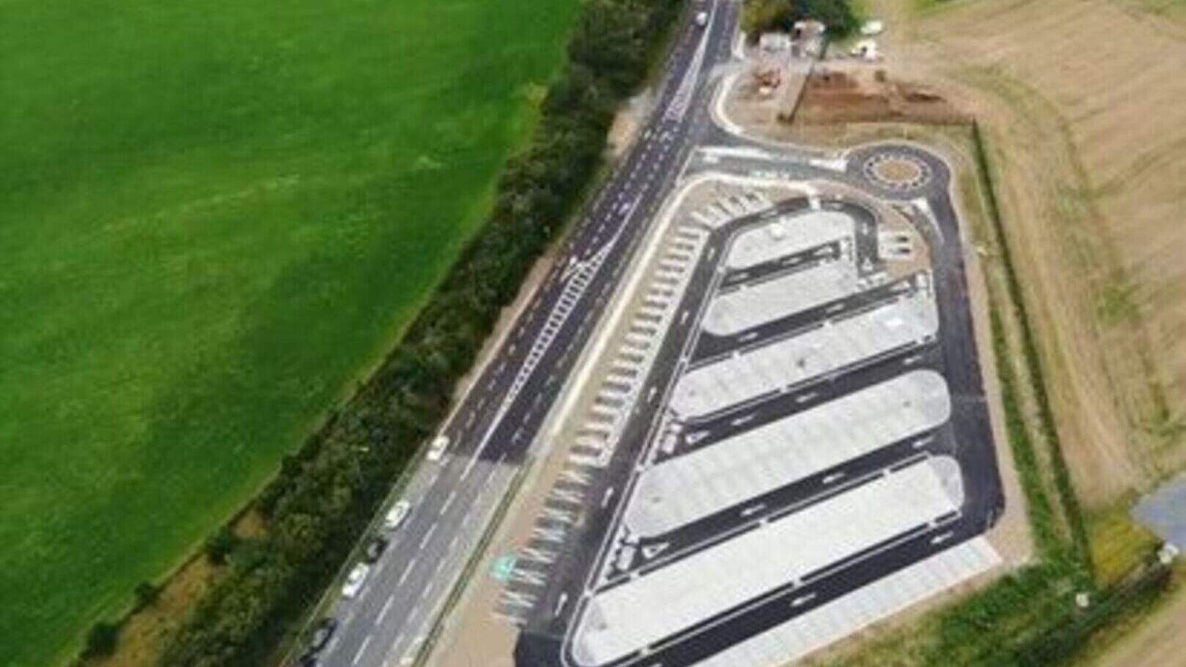 Council in Louth eye up sites for  new M1 ‘park‑and‑ride’ facility