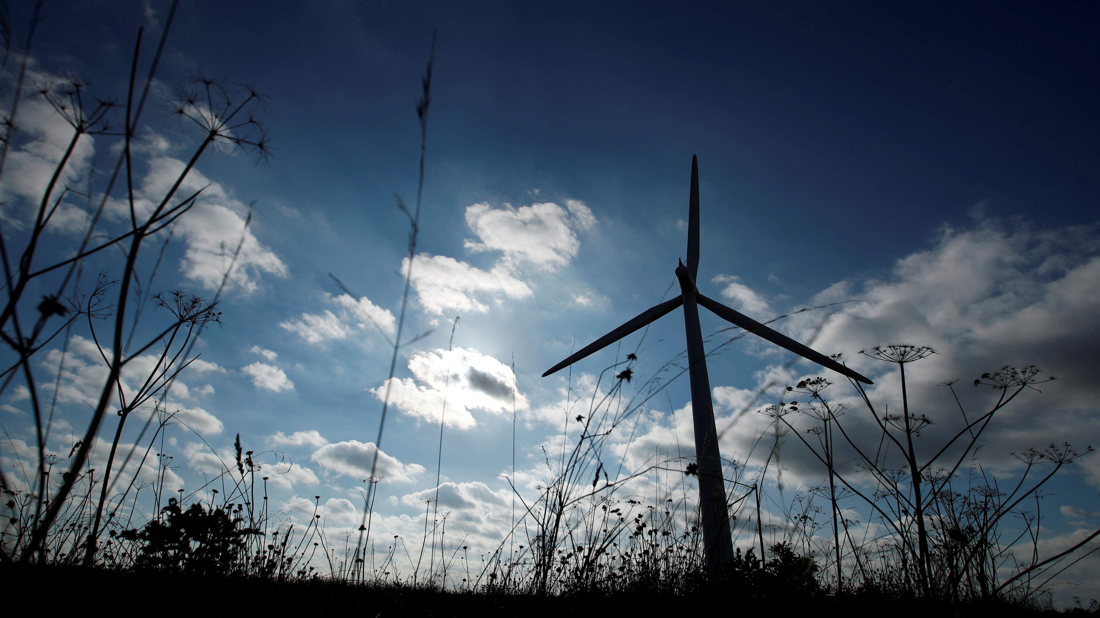 Dublin renewable energy firm to table revised plans to increase  controversial Longford wind turbine development to over 550ft in height 