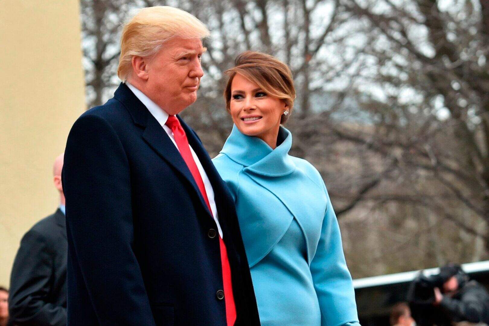 Melania Trump opts for sky blue Ralph Lauren dress for Inauguration Day as  she greets Obamas at White House | Irish Independent