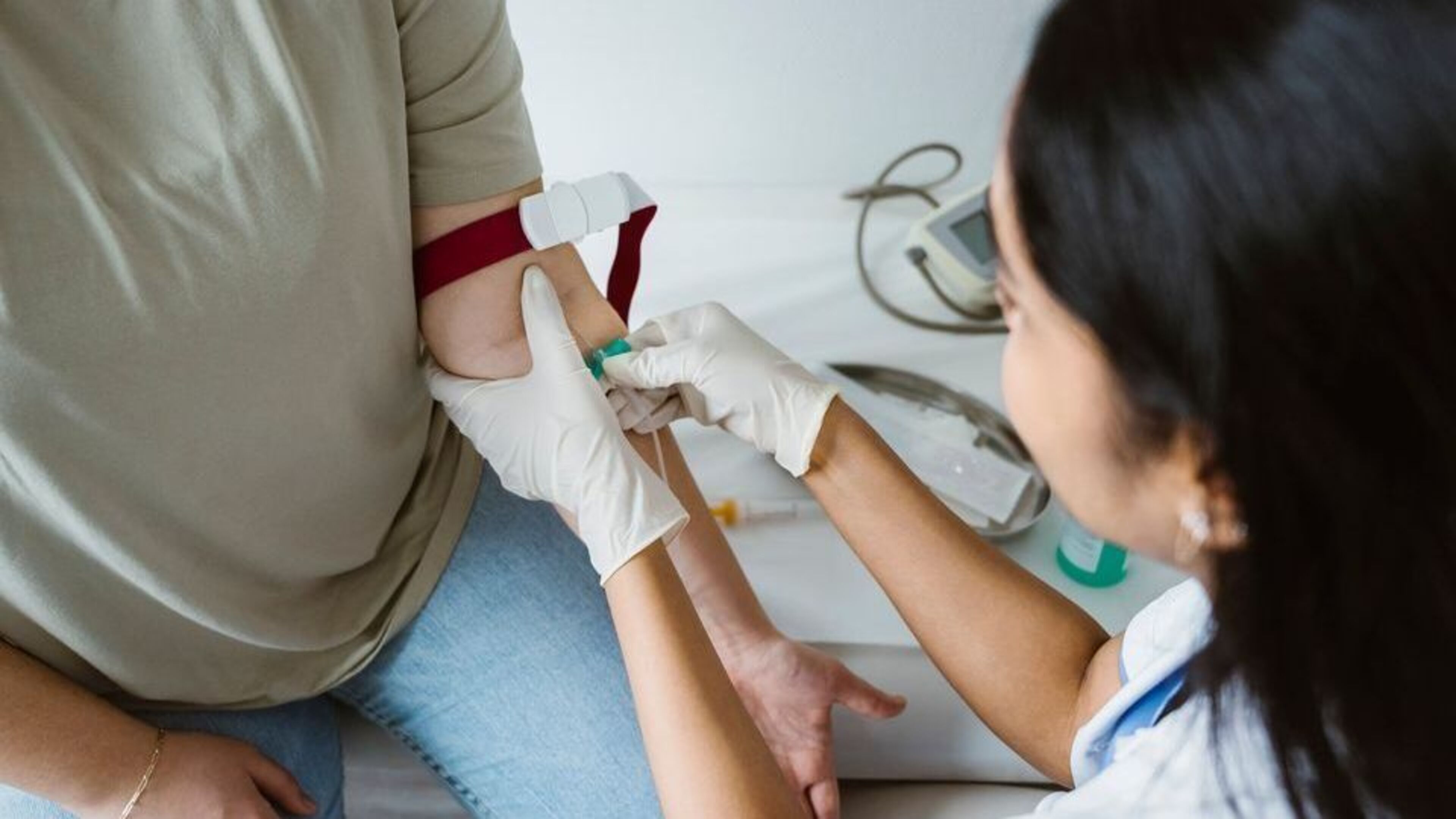 Blood tests for Alzheimer’s disease have potential to expand access to earlier, less invasive diagnosis in Ireland