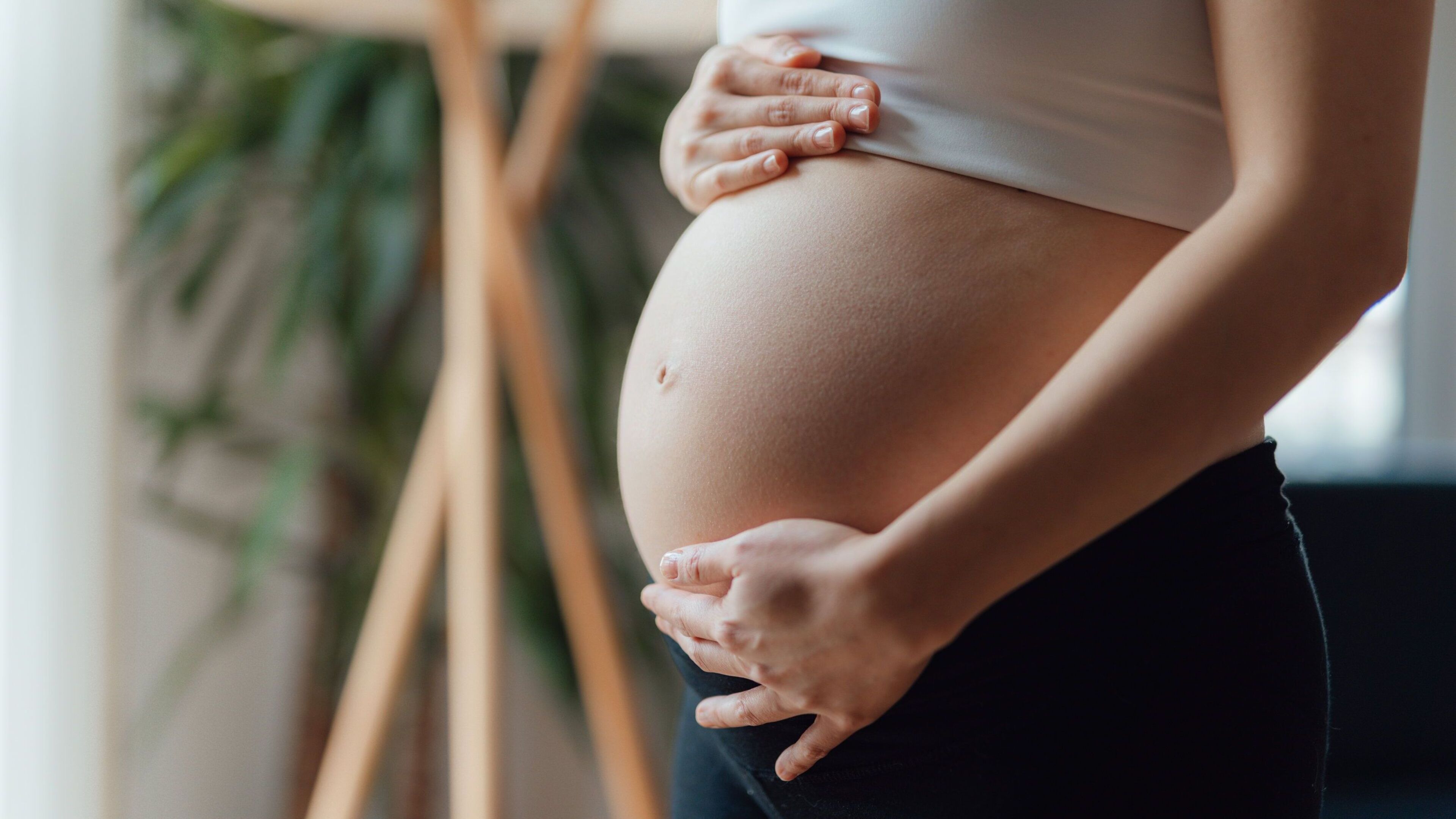 Women in private maternity care feel more involved and more likely to have epidural, Hiqa analysis shows