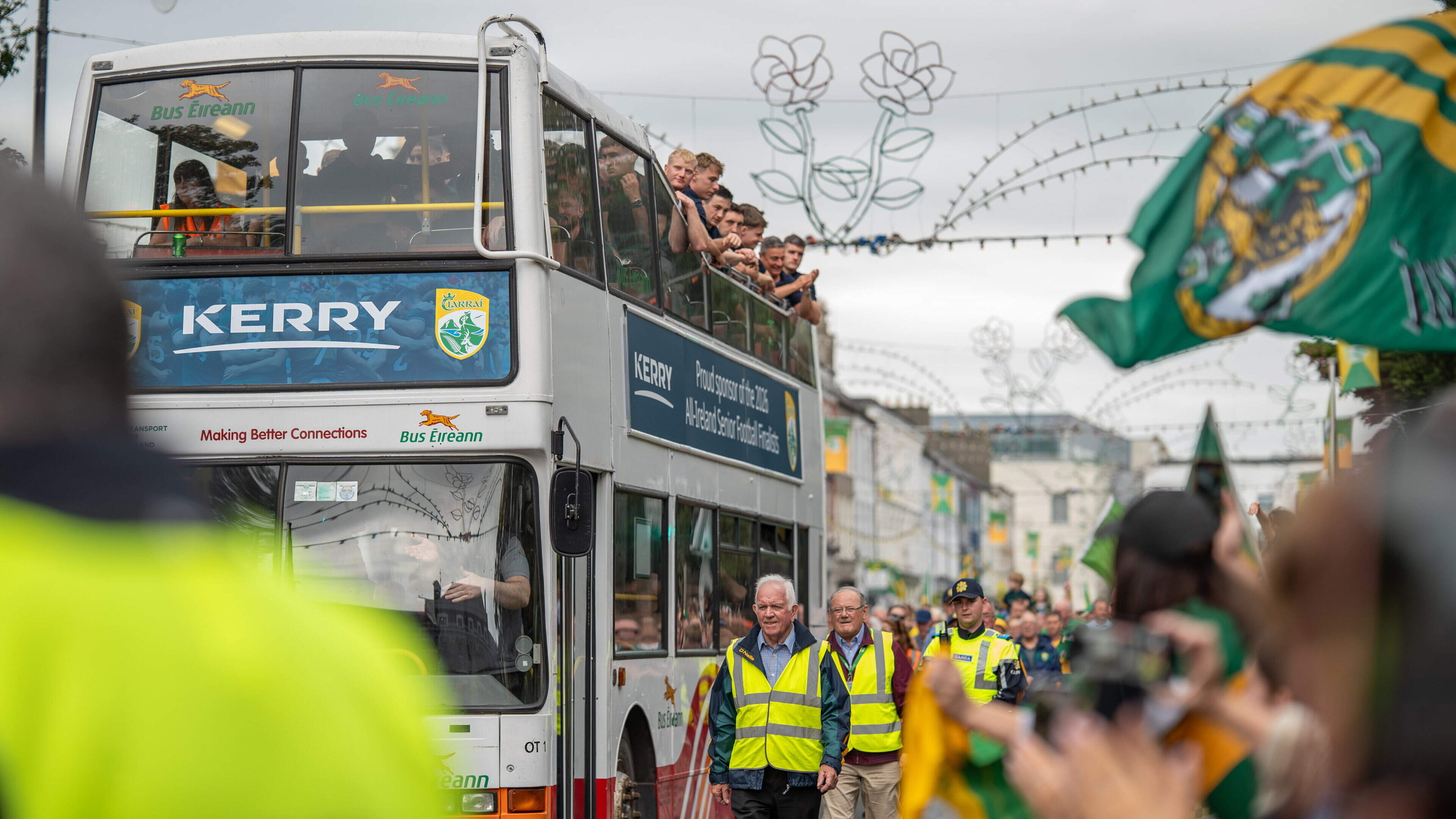 Hundreds of Kerry fans at homecoming - ‘We’re genuinely thrilled by the size of the crowd in front of us’