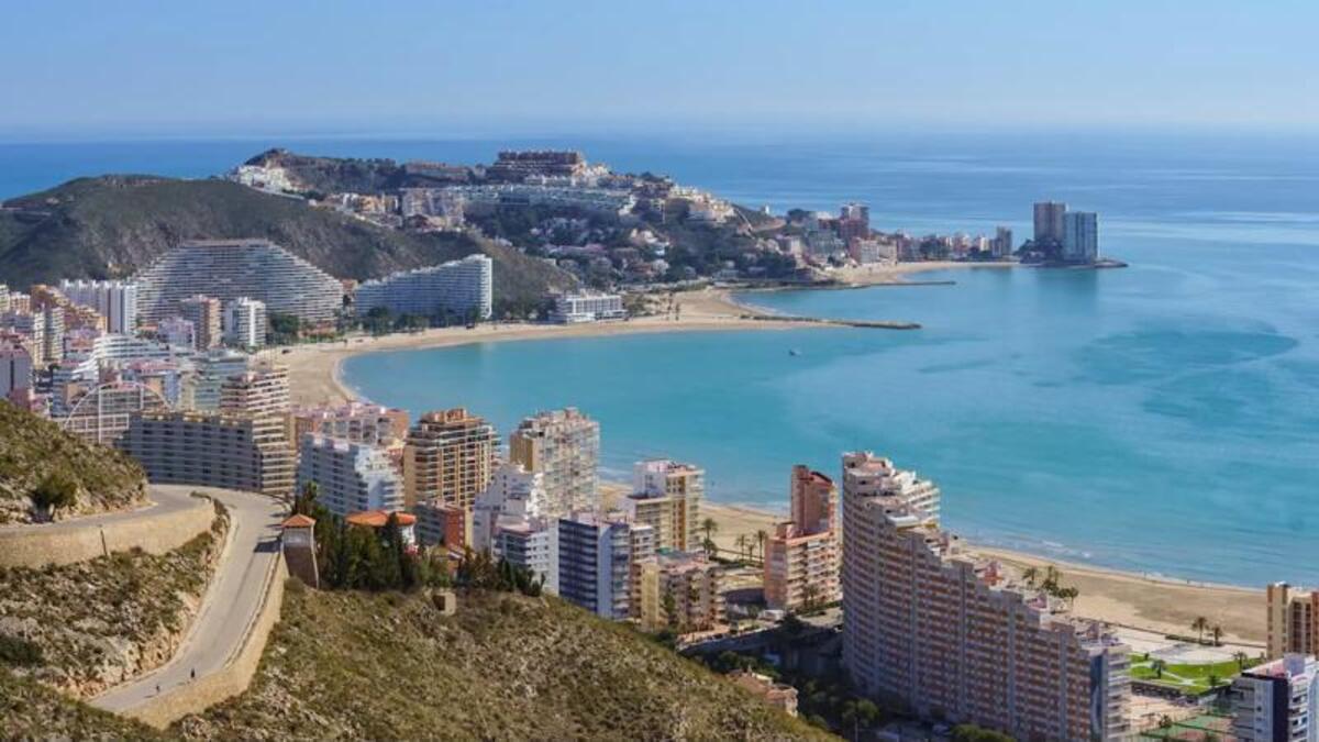 Irish person and partner found dead in hot tub at Spanish coastal resort