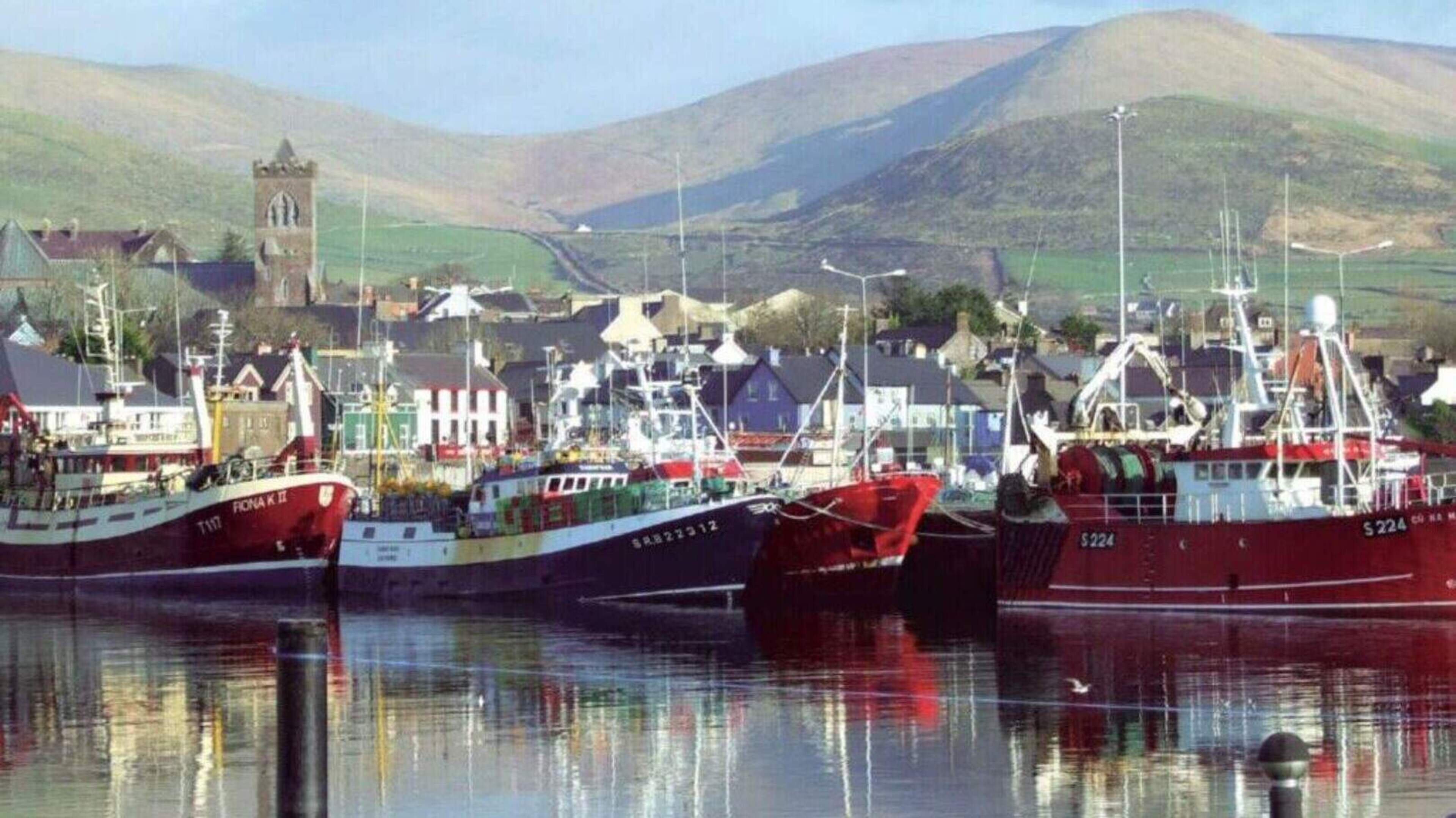 Airbnb turns Dingle into ‘conveyor belt’ for tourists as healthcare staff and locals struggle to find homes