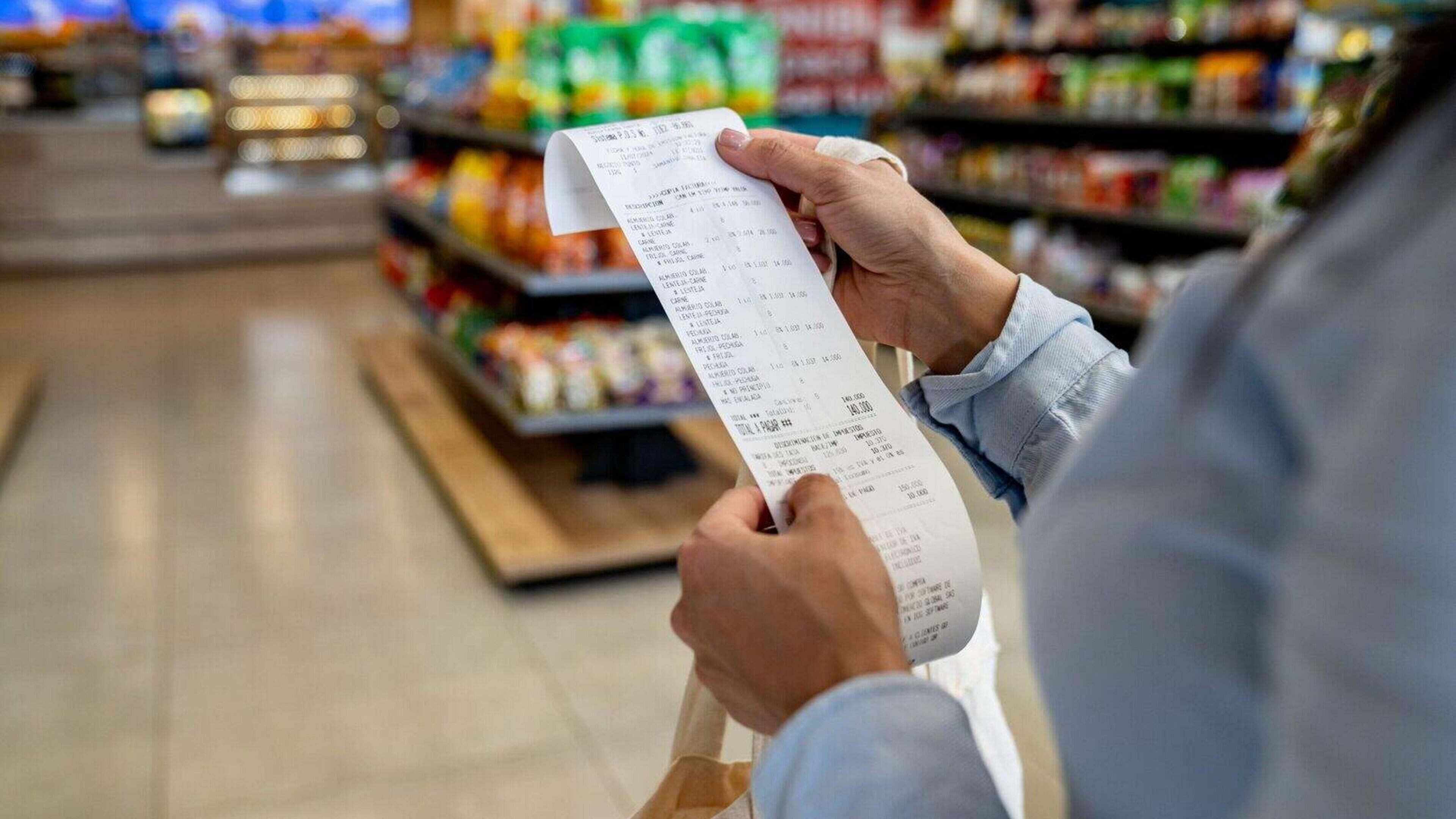 ‘Perfect storm’ of heatwaves and global turmoil will bring food price increases for strapped Irish consumers
