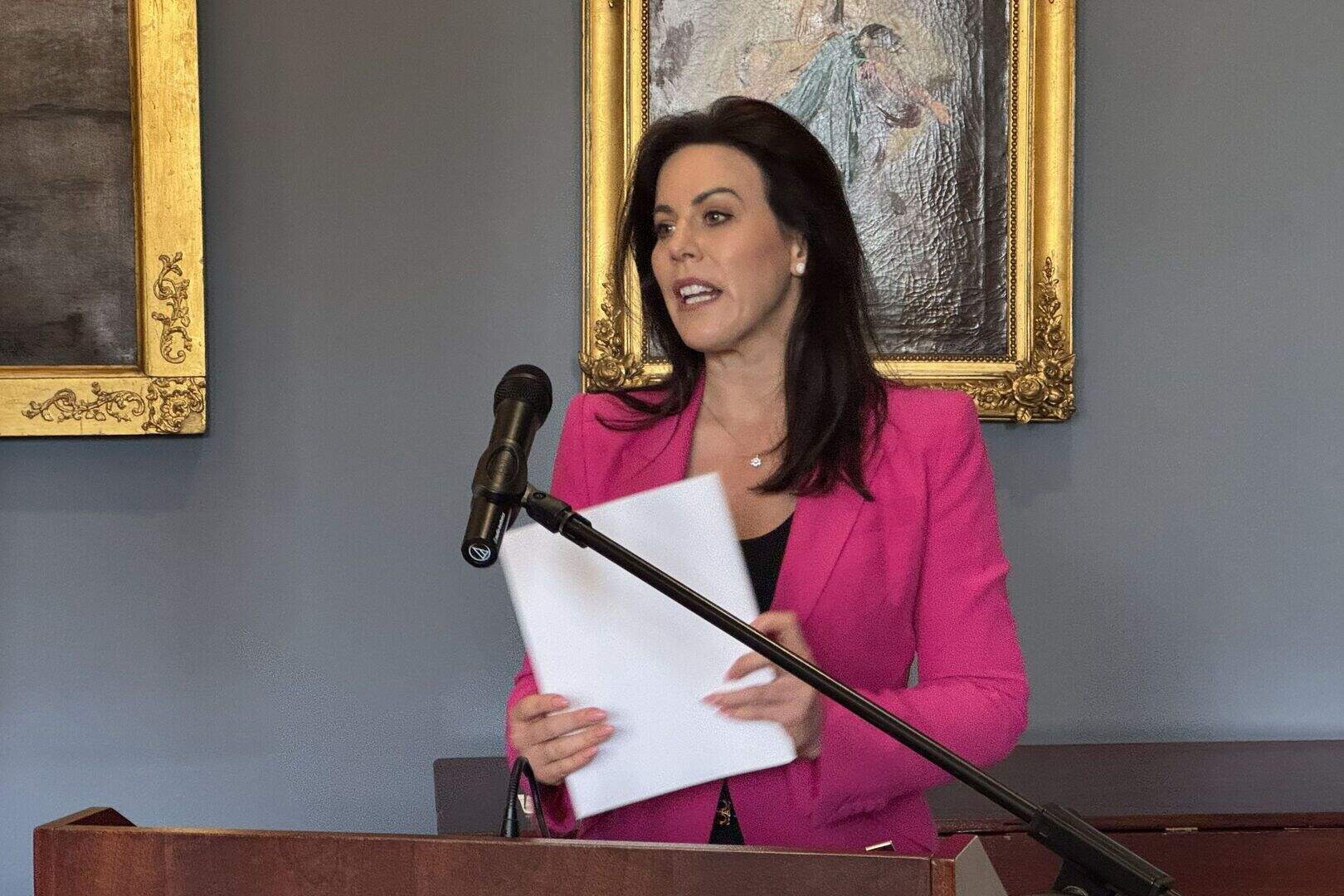 Health Minister ‘disappointed’ at lack of workers on site of €2.2bn ...