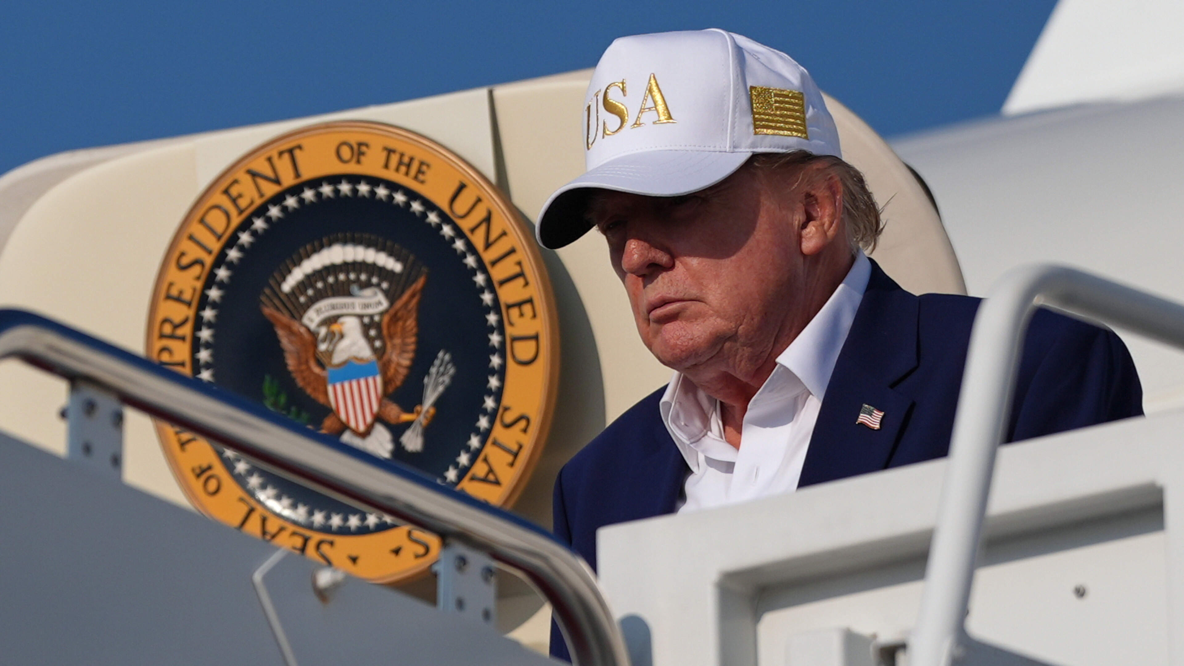 Trump flew secretly from Turkey due to Iranian threat, report says