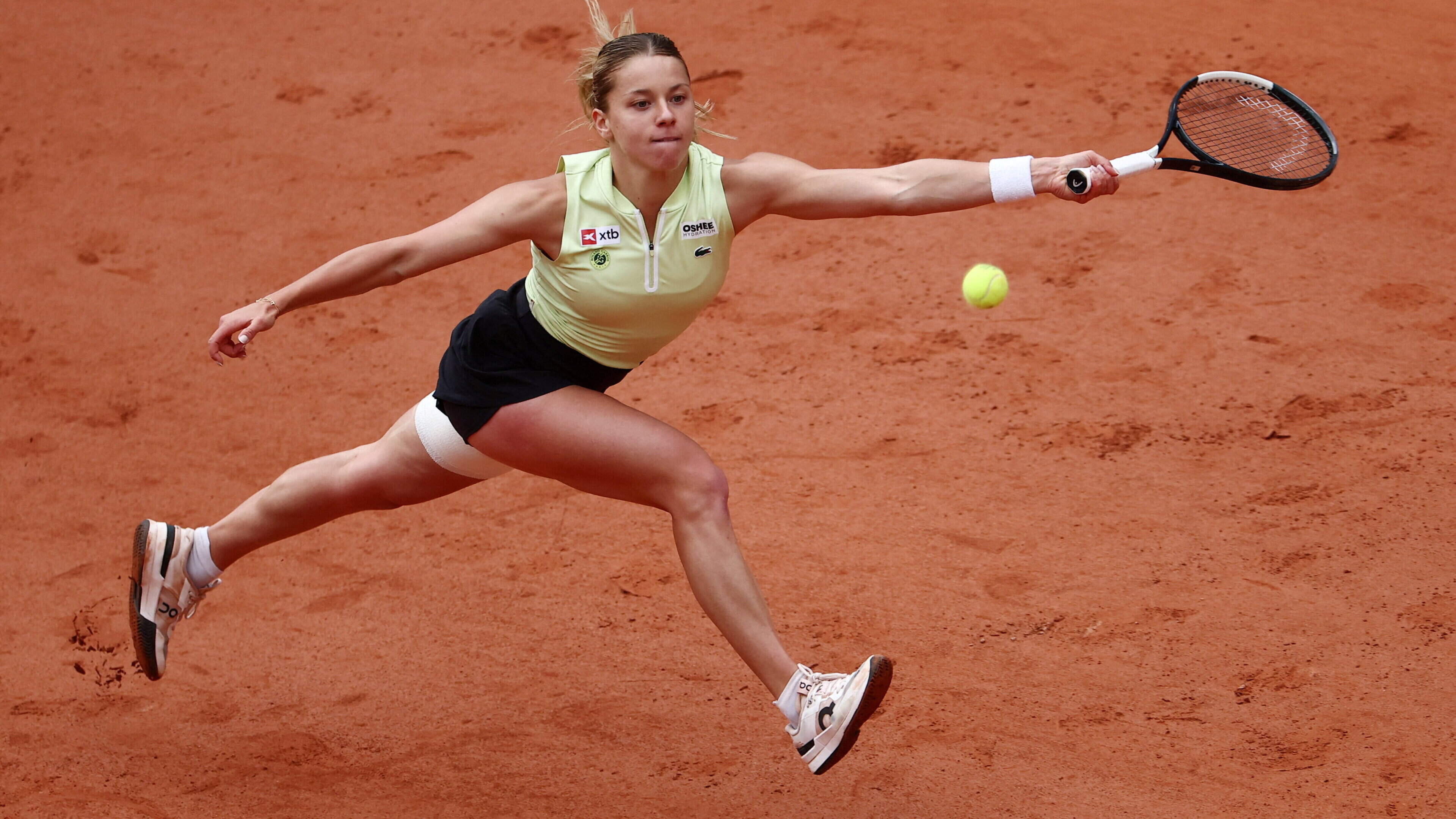 Poland’s Maja Chwalinska reaches French Open semi-finals
