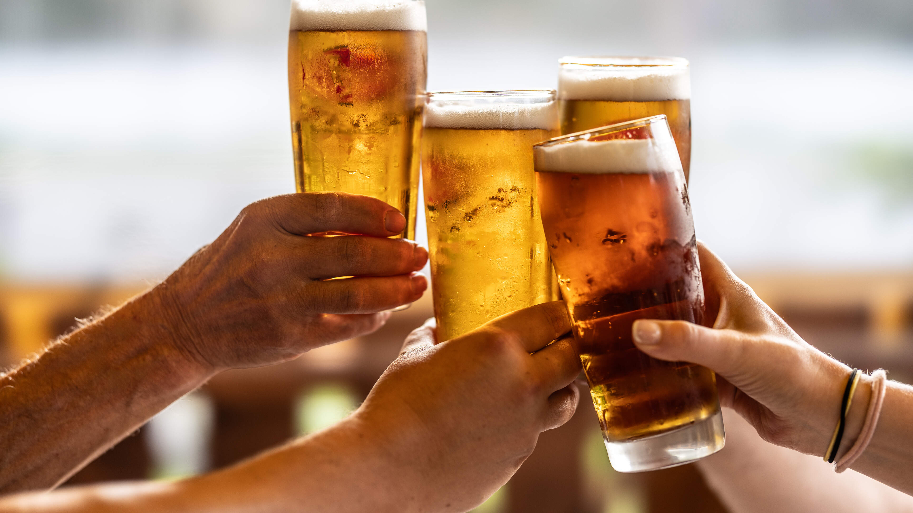 Alcohol ‘central’ to middle-aged men maintaining friendships, Drinkaware research finds