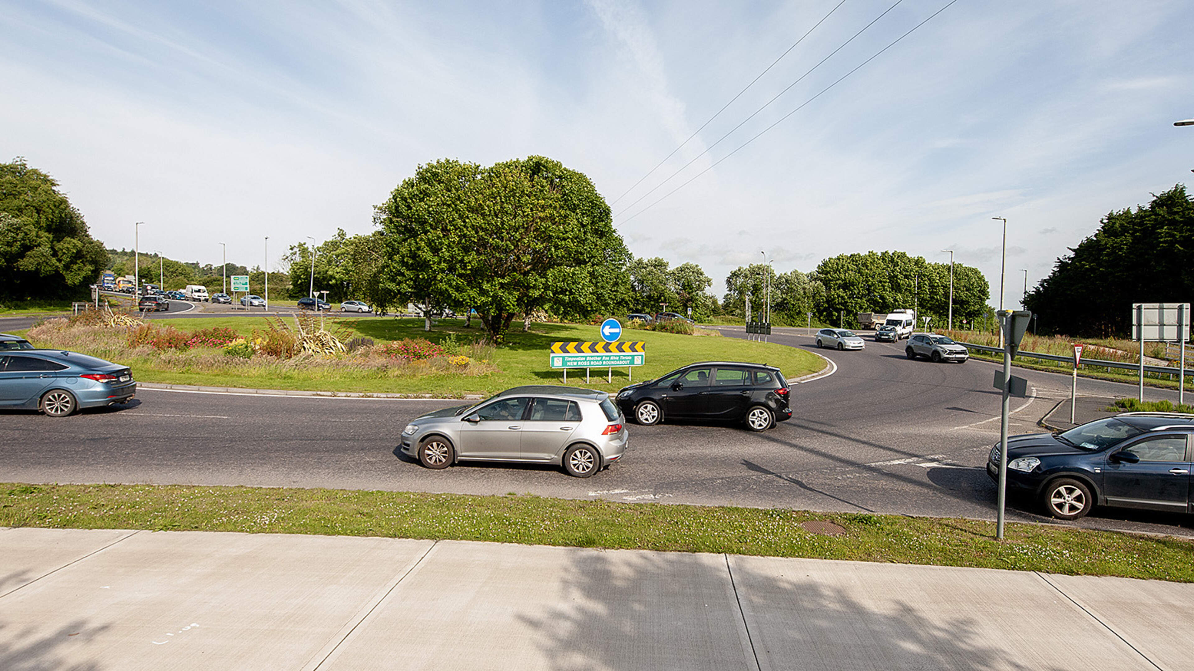 Tailbacks at Wexford roundabout continue as filter lane won’t be installed until roadworks are complete