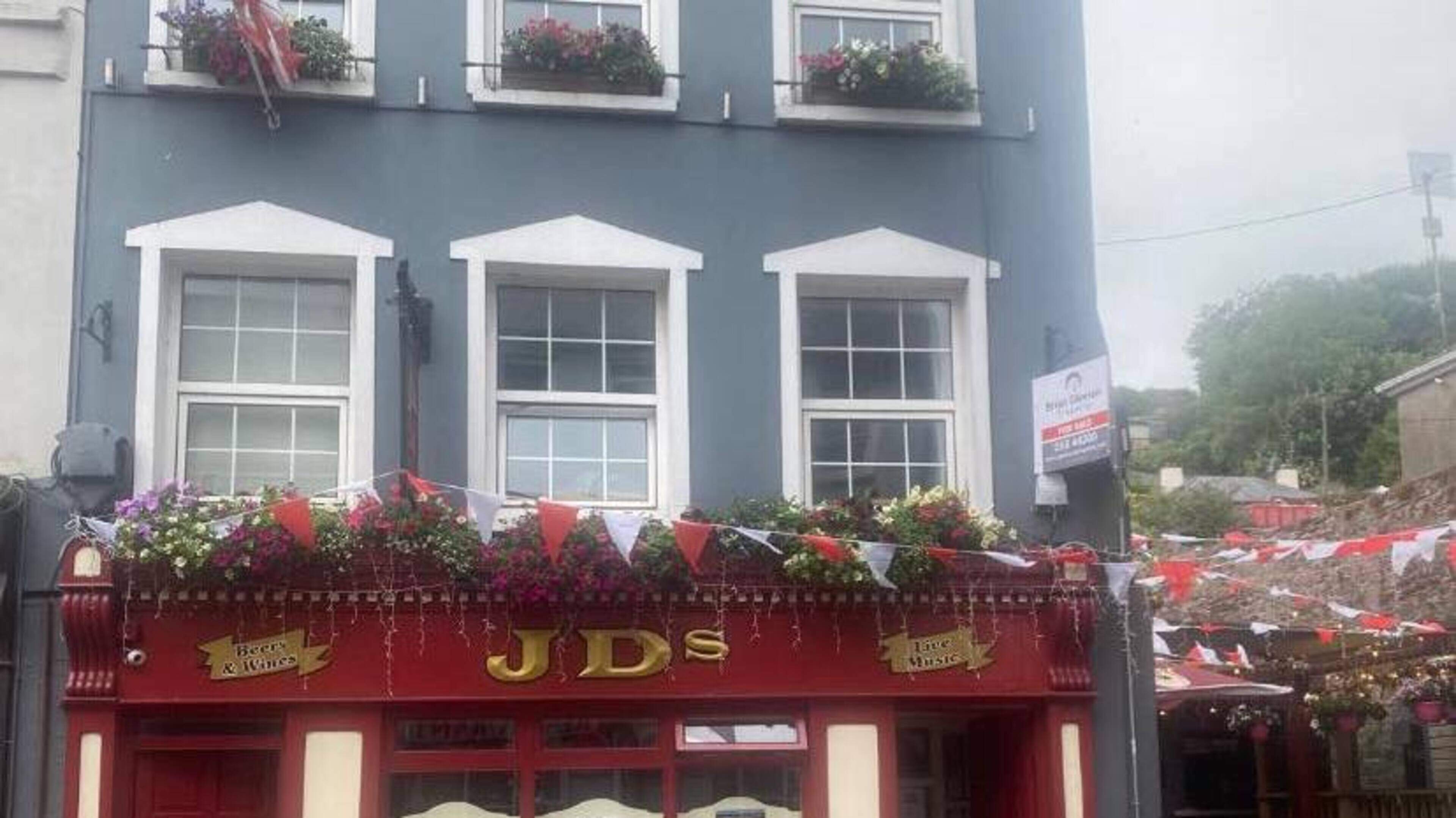 Popular family run pub in Cork town to close at the end of the month