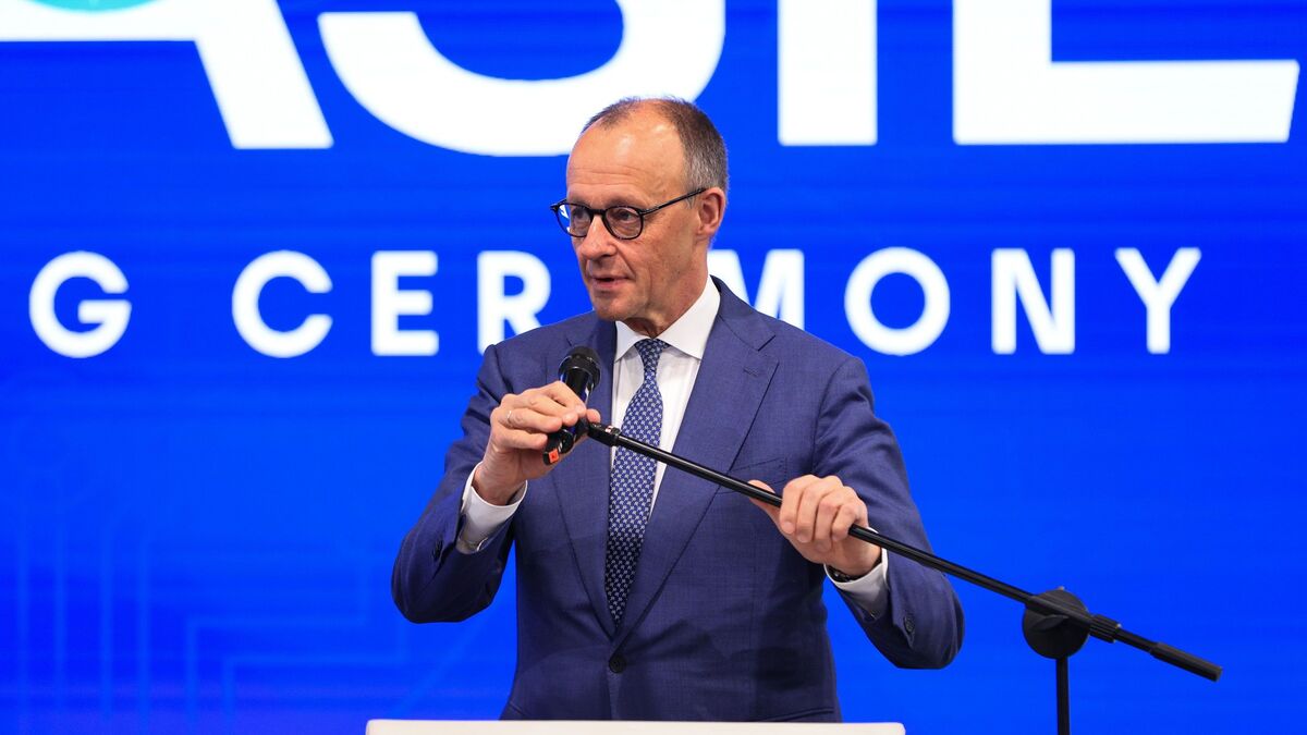 German chancellor Friedrich Merz urges EU budget shift towards defence and  competitiveness | Irish Independent