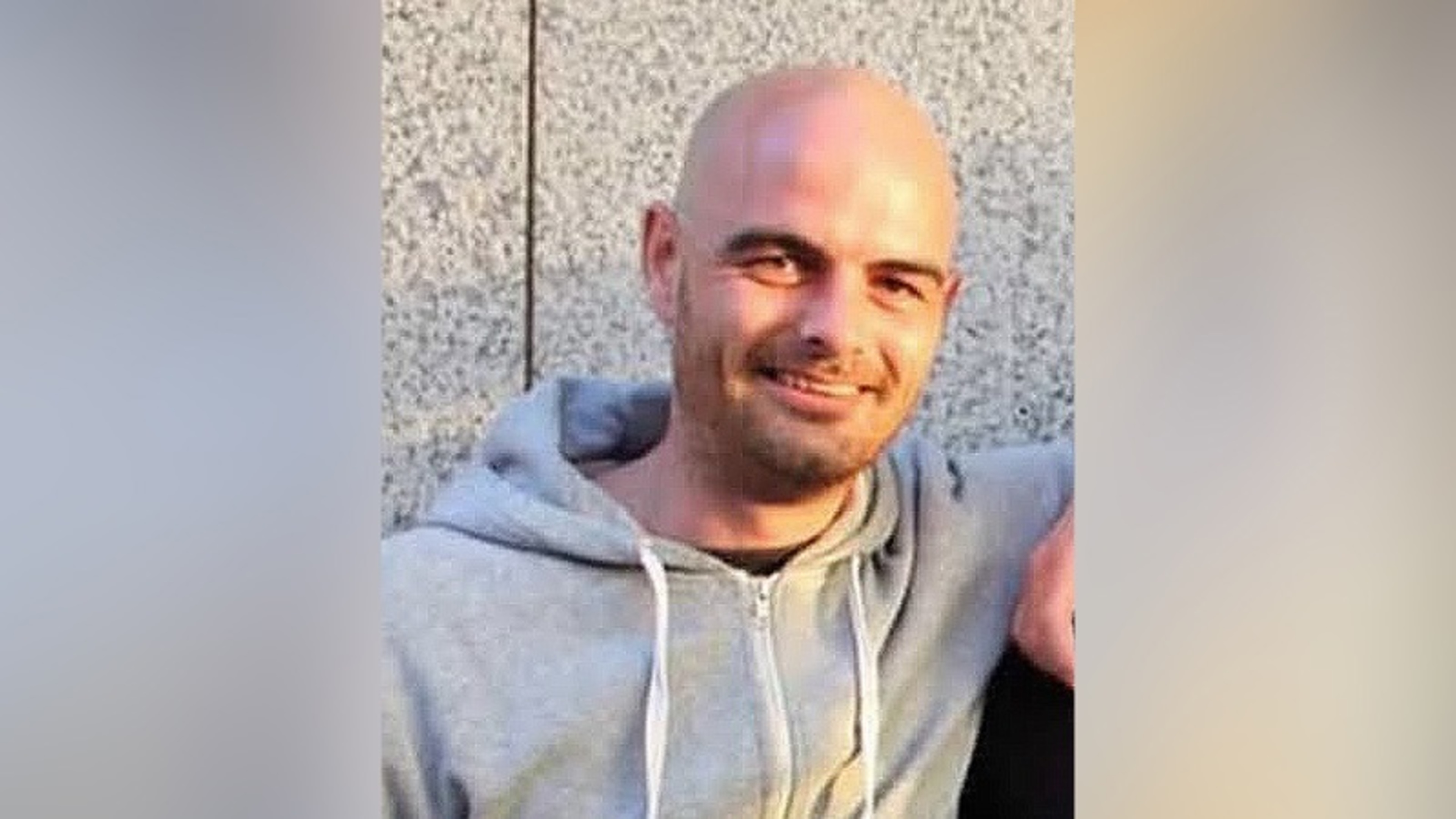 Gardaí believe chief suspect in Mark Cullen killing is on the run after associate arrested