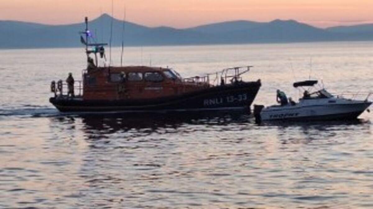 Wicklow RNLI volunteers rescue four after boat breaks down off coast