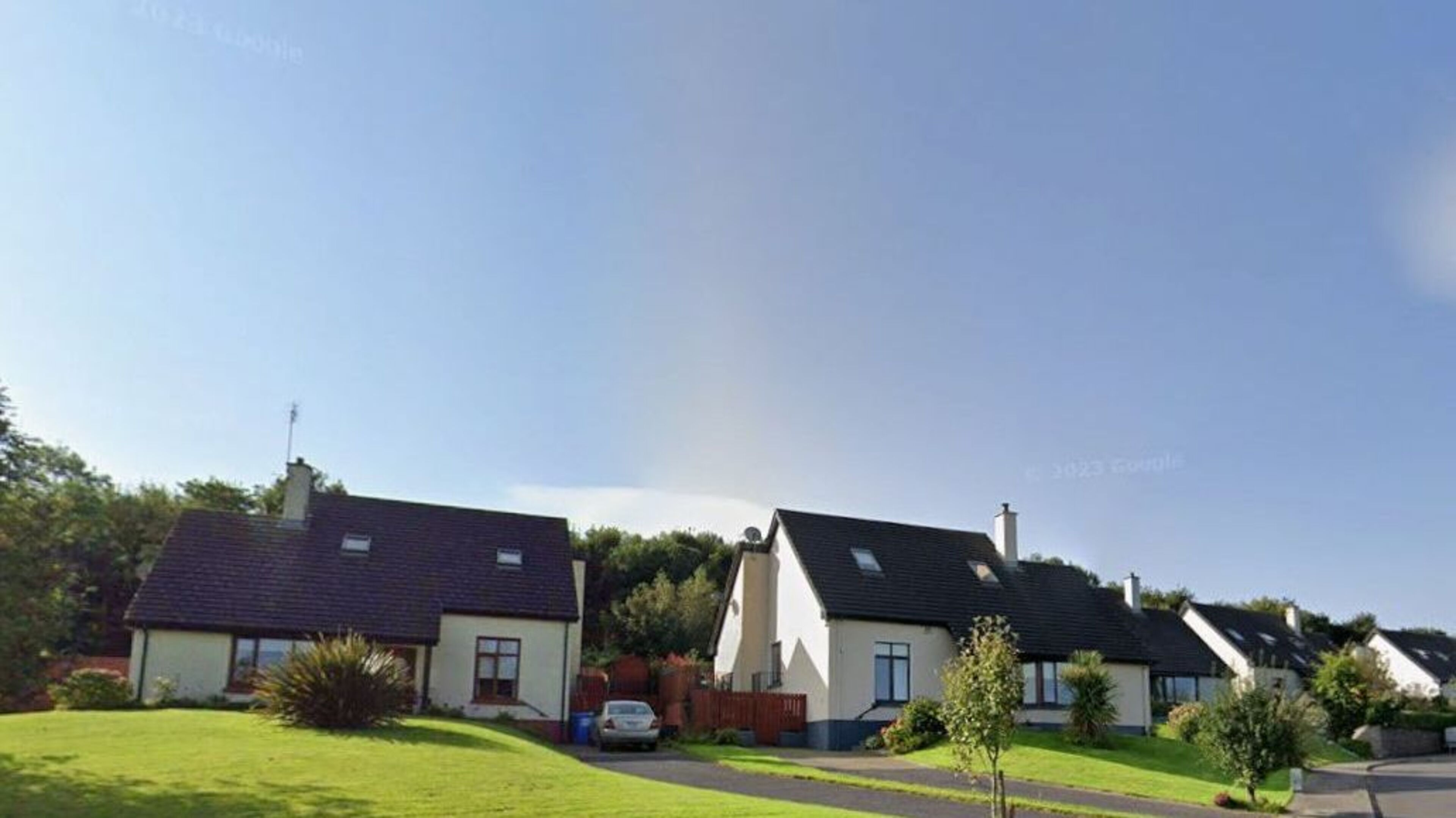 Residents of pyrite-stricken estate urged to take a class action against Mayo County Council