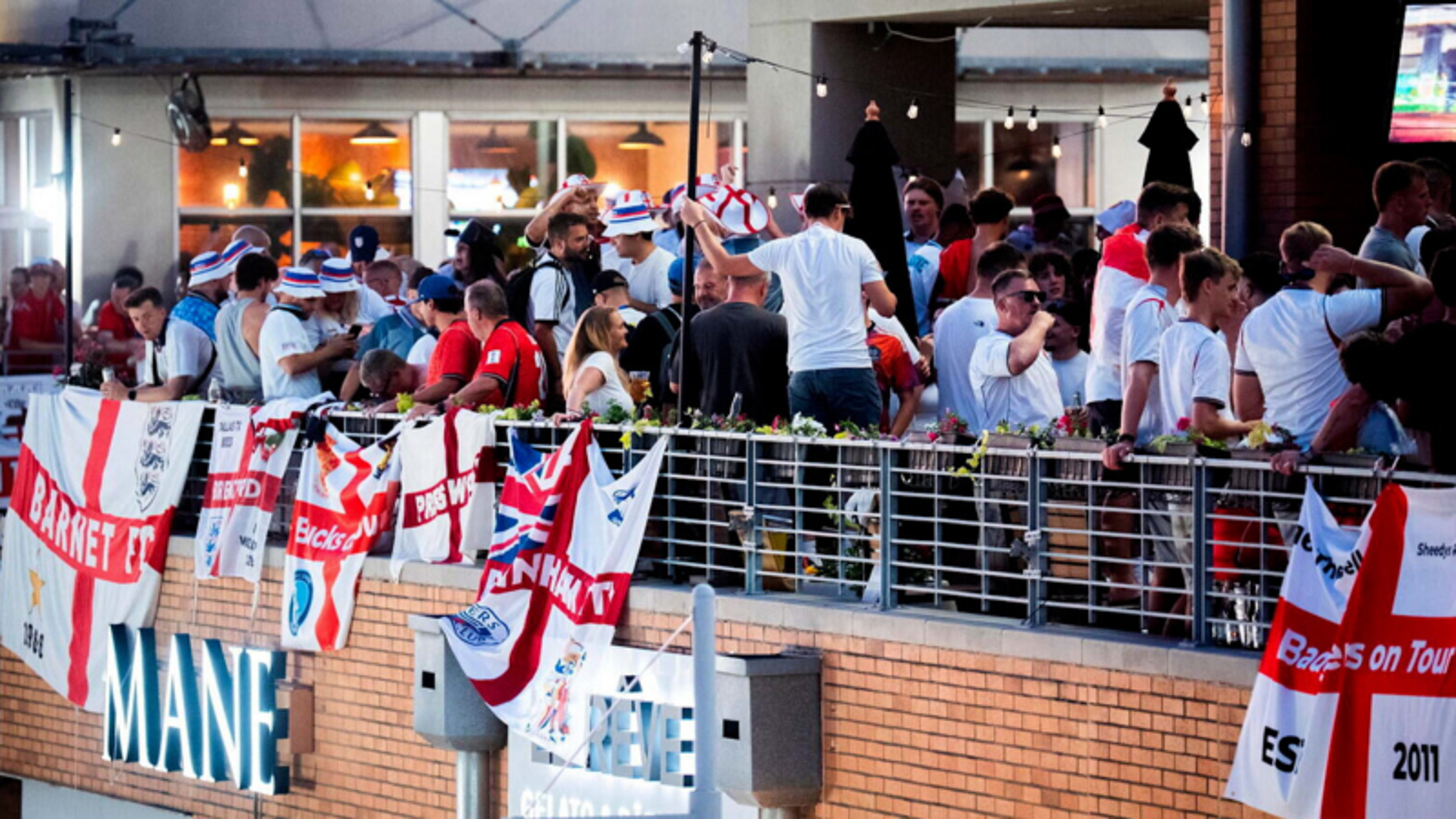 England fans thrown out of pub after €35,000 drinking session with 5,000 beers sold