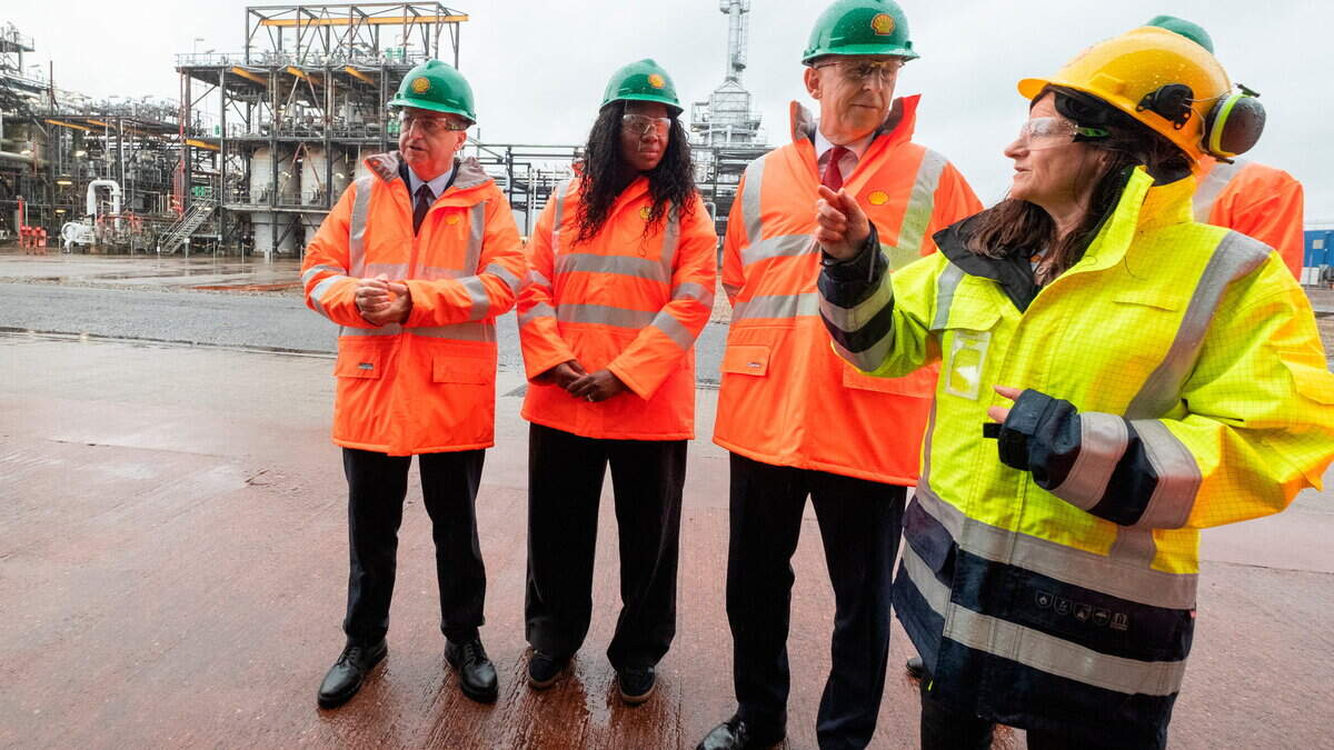 Environmentalists up in arms as UK gobvernment approves gas drilling in North Sea