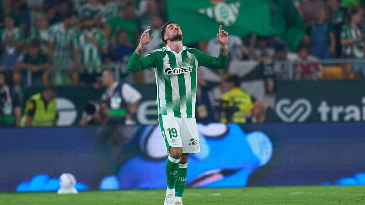 Video: Einwechselspieler Troy Parrott erzielt sein erstes Tor für Betis ...