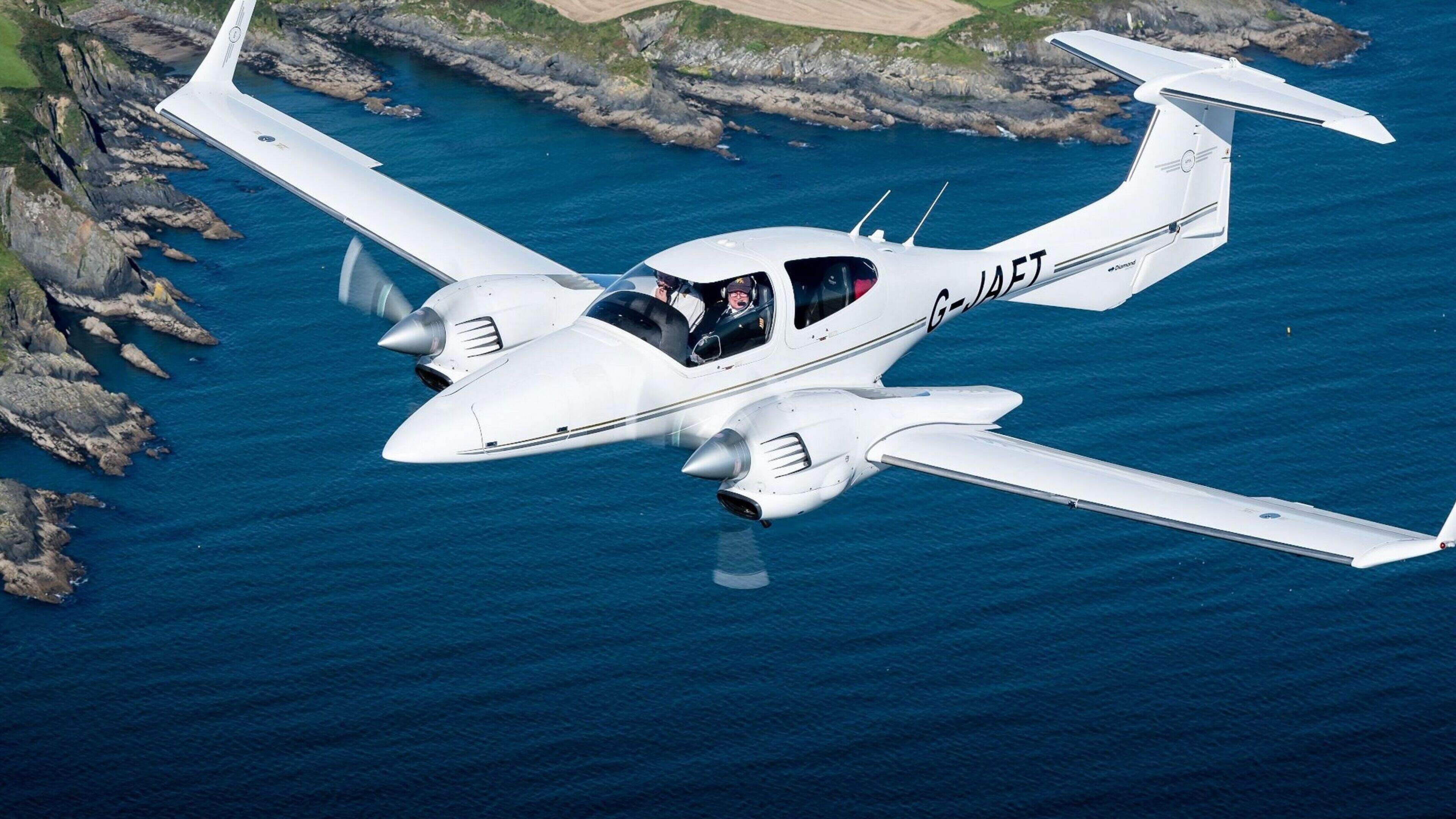 Cork flight school is opening up the skies for prospective pilots, in formation with Tipp credit union