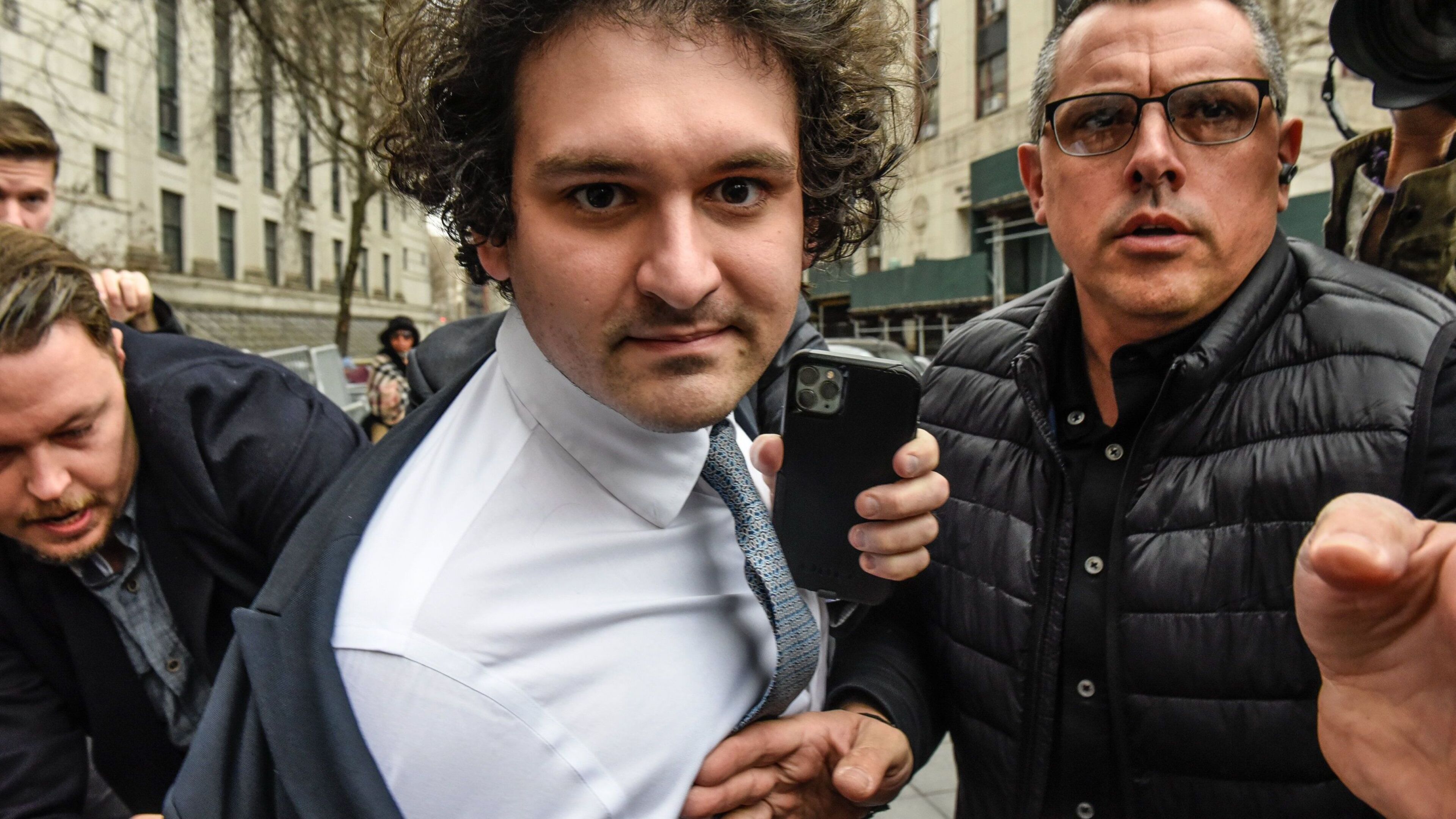 Crypto kingpin Sam Bankman-Fried applies for Trump pardon