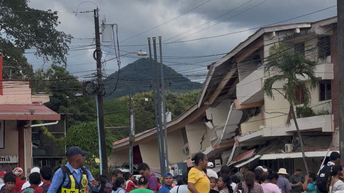 Panama struck by powerful 7.7 magnitude earthquake as nine countries issued tsunami warnings