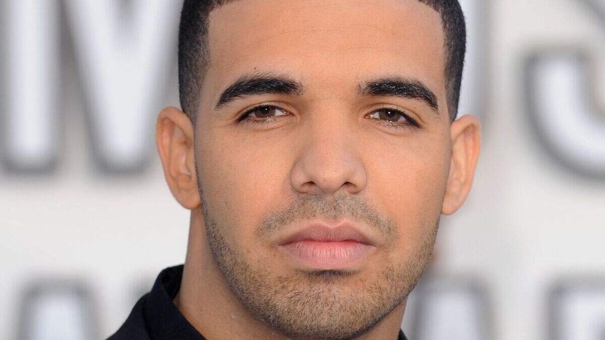 Drake's One Dance looks to break further chart records | Irish Independent