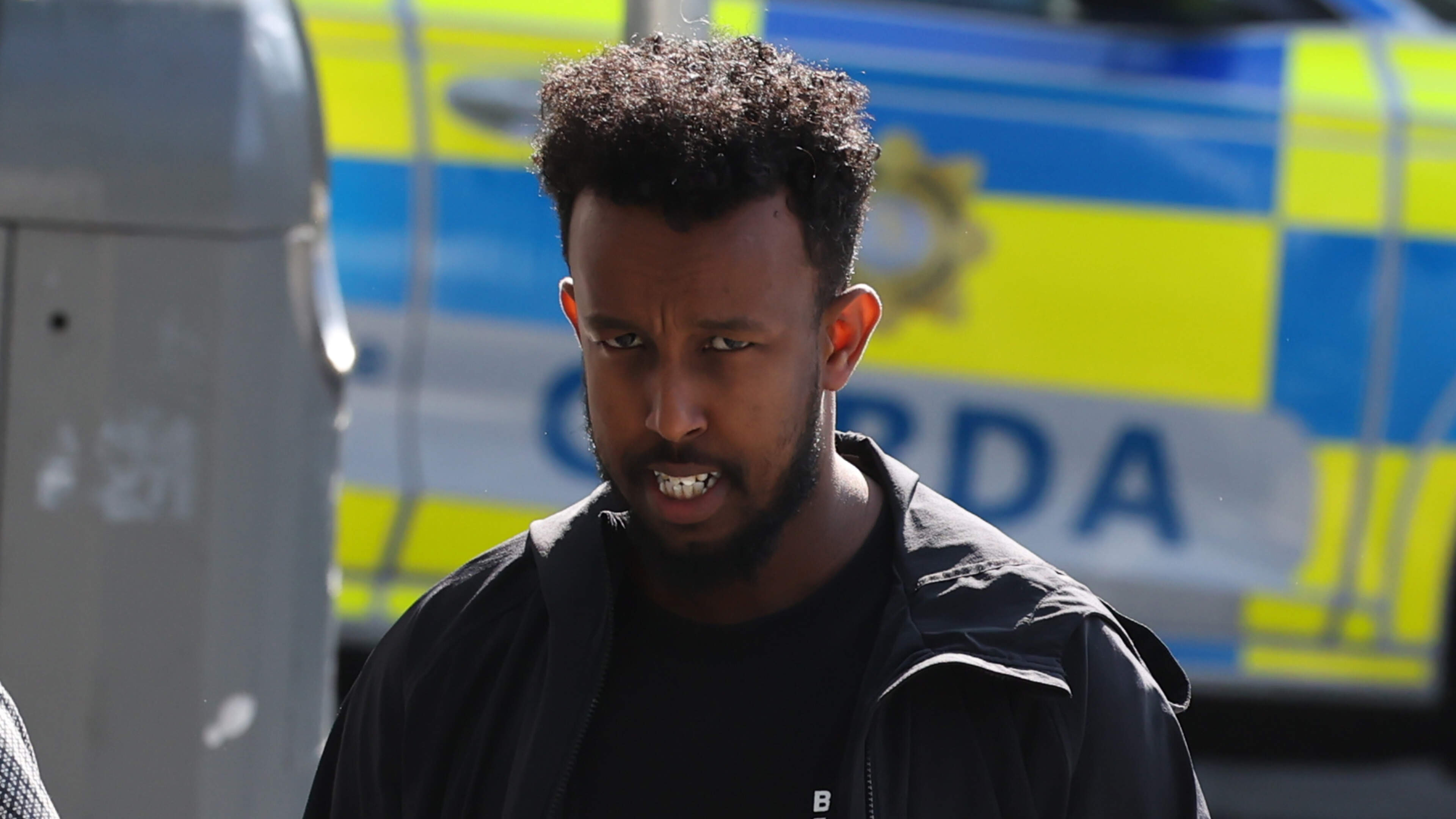 Man fined €500 for trying to smuggle brother-in-law into Ireland with ‘lookalike’ Swedish passport