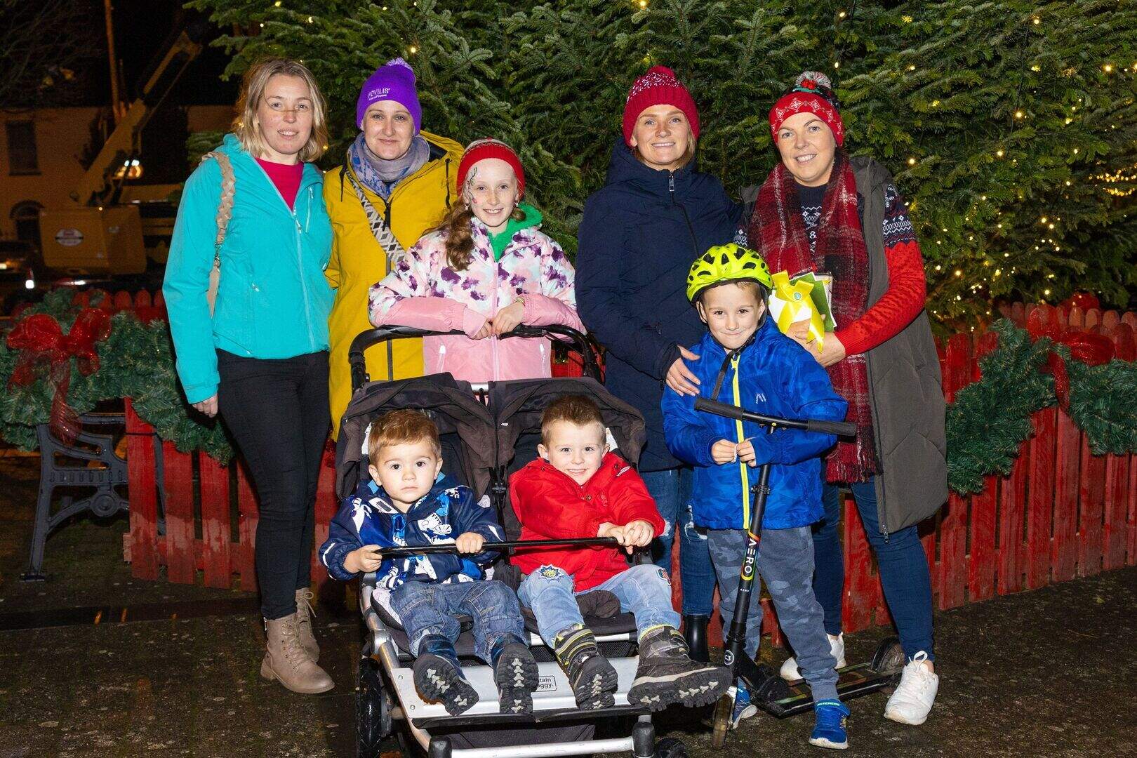 Photos show crowds enjoying the start of Christmas festivities in ...