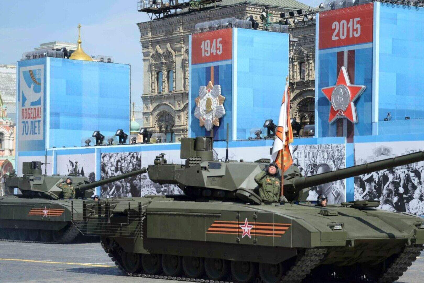 Russians mark WWII in Red Square | Irish Independent