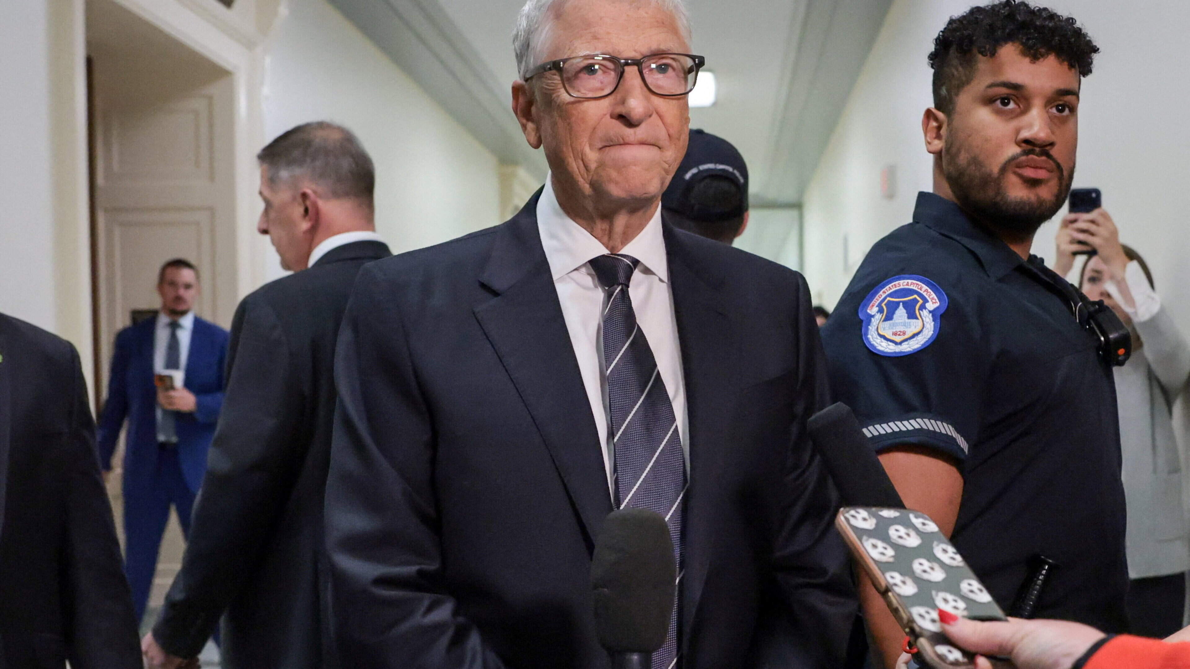 Bill Gates tells House oversight investigators he ‘should never have met’ Epstein 