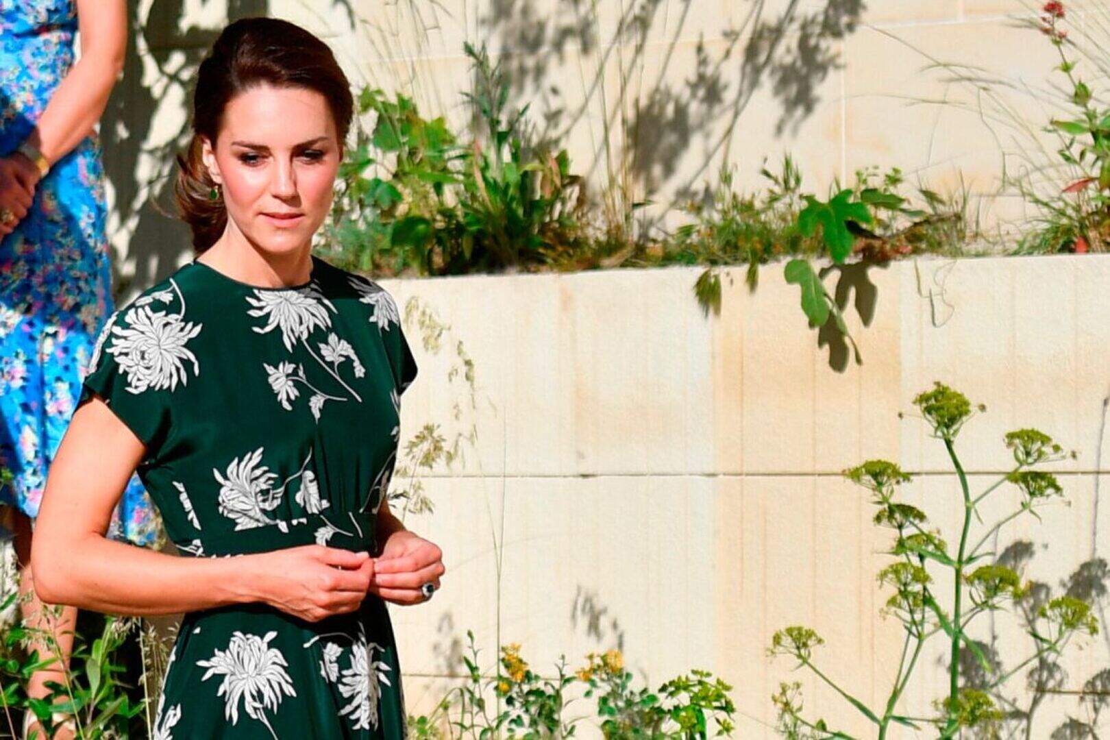Back to business for Kate Middleton as she stuns in 1,700 dress after  Pippa's wedding extravaganza | Irish Independent