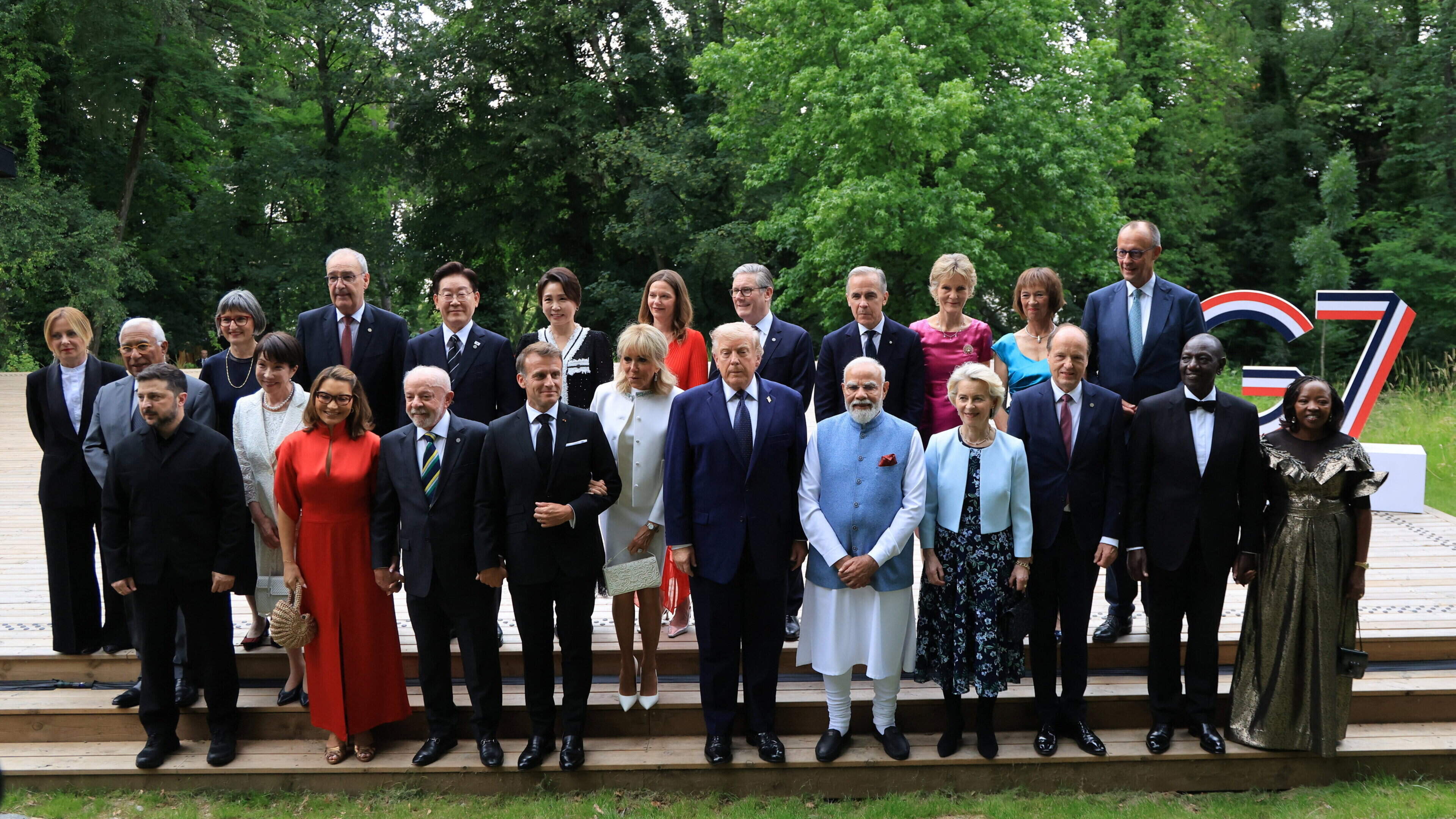 US president Donald Trump warms to Kyiv’s war aims after meeting Volodymyr Zelensky at G7