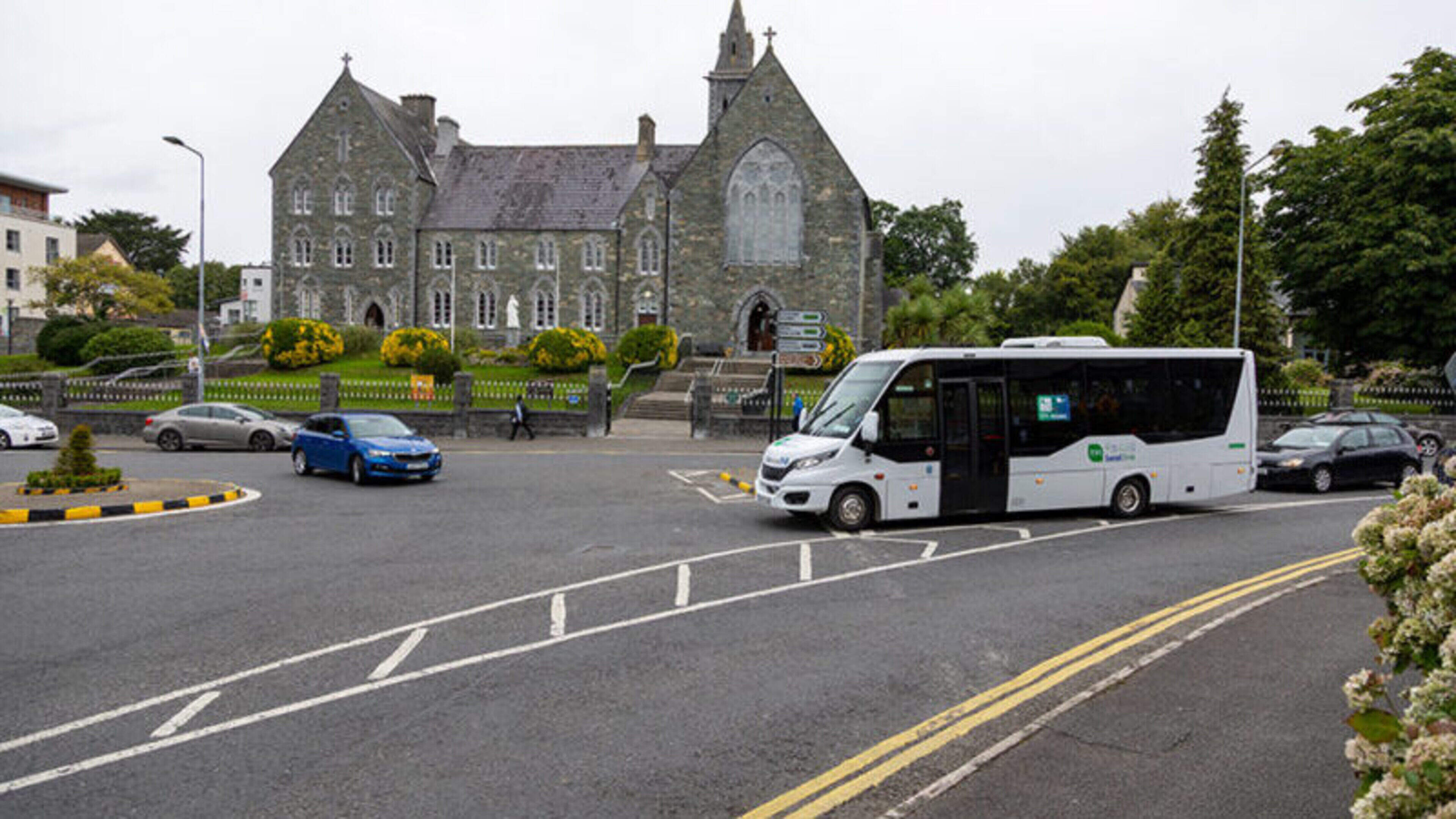 Transport minister hails Killarney bus pilot as ‘very successful’